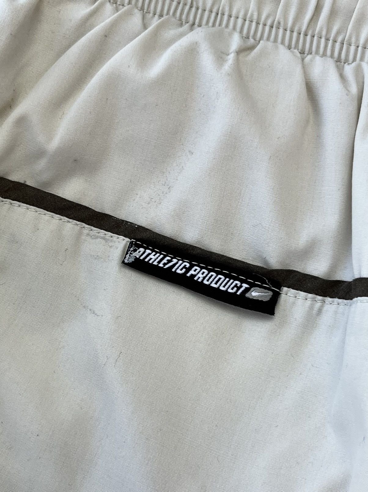 Nike Vintage Nike Shorts Swoosh Logo Y2K 90s Hype Drill Sportwear Size US 32 / EU 48 - 6 Thumbnail
