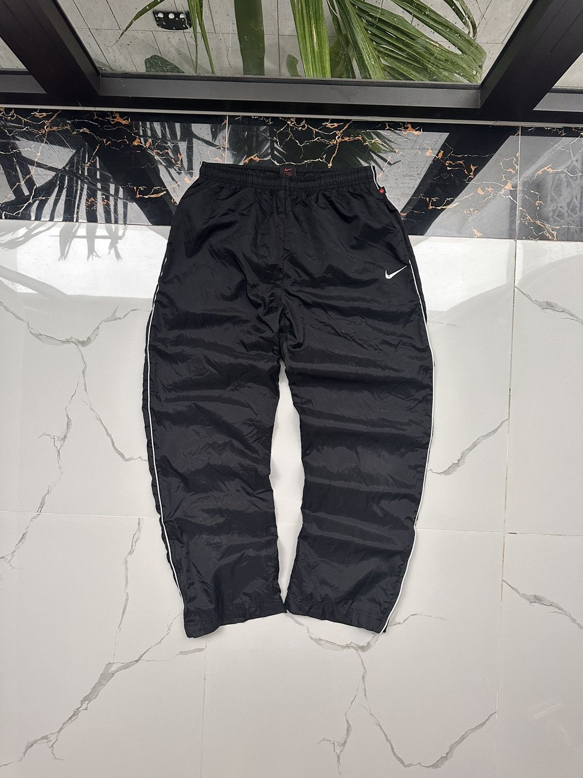 Nike × Vintage NIKE VINTAGE BASIC LOGO STREETWEAR SWEATPANTS Size US 33 - 2 Thumbnail