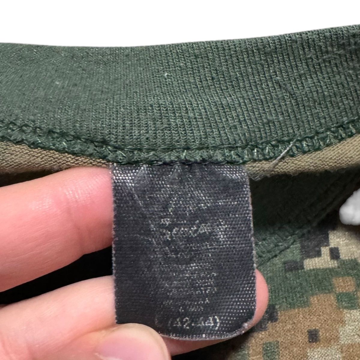 Vintage Vintage Digital Camouflage Single Stitch Shirt Adult Large Size US L / EU 52-54 / 3 - 4 Thumbnail