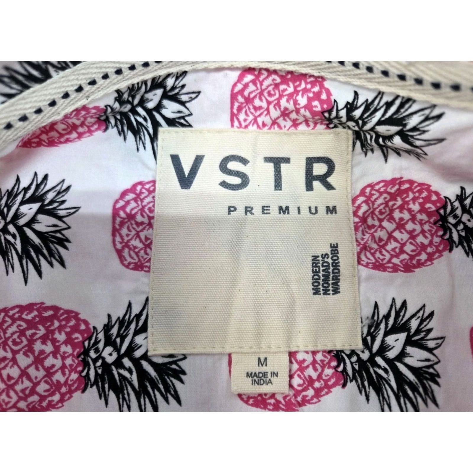 Vintage VSTR Premium Short Sleeve Button Up Shirt Pineapples M Men Black/White/Pink Hawaiian Button-Up Casual, Travel, Party Cotton NWT Size US M / EU 48-50 / 2 - 3 Thumbnail