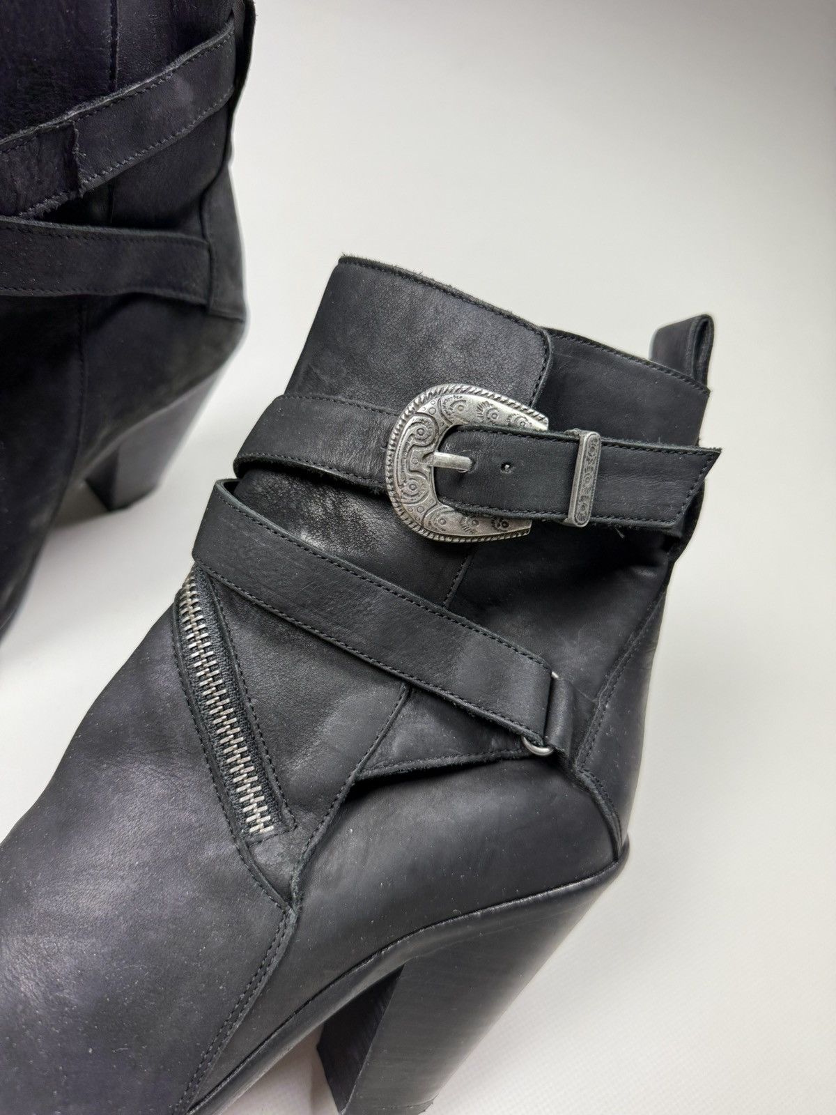 Allsaints Allsaints Ladies Avant-Garde Heeled Ankle Boots Shoes Size US 9 / IT 39 - 14 Thumbnail