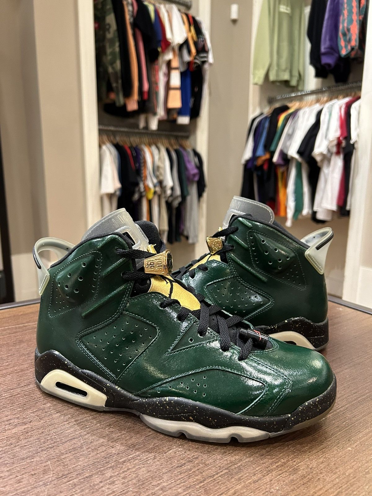 Jordan Brand Jordan 6 Retro Champagne Size US 9.5 / EU 42-43 - 2 Thumbnail