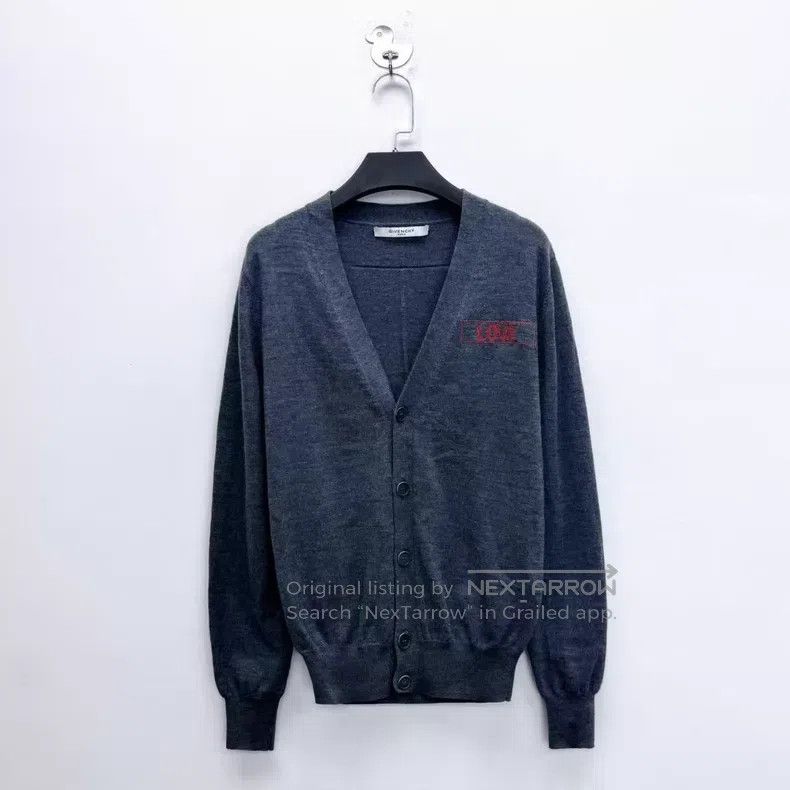 Givenchy Givenchy Gray embroidered love letter logo wool knit cardi Size US S / EU 44-46 / 1 - 1 Thumbnail