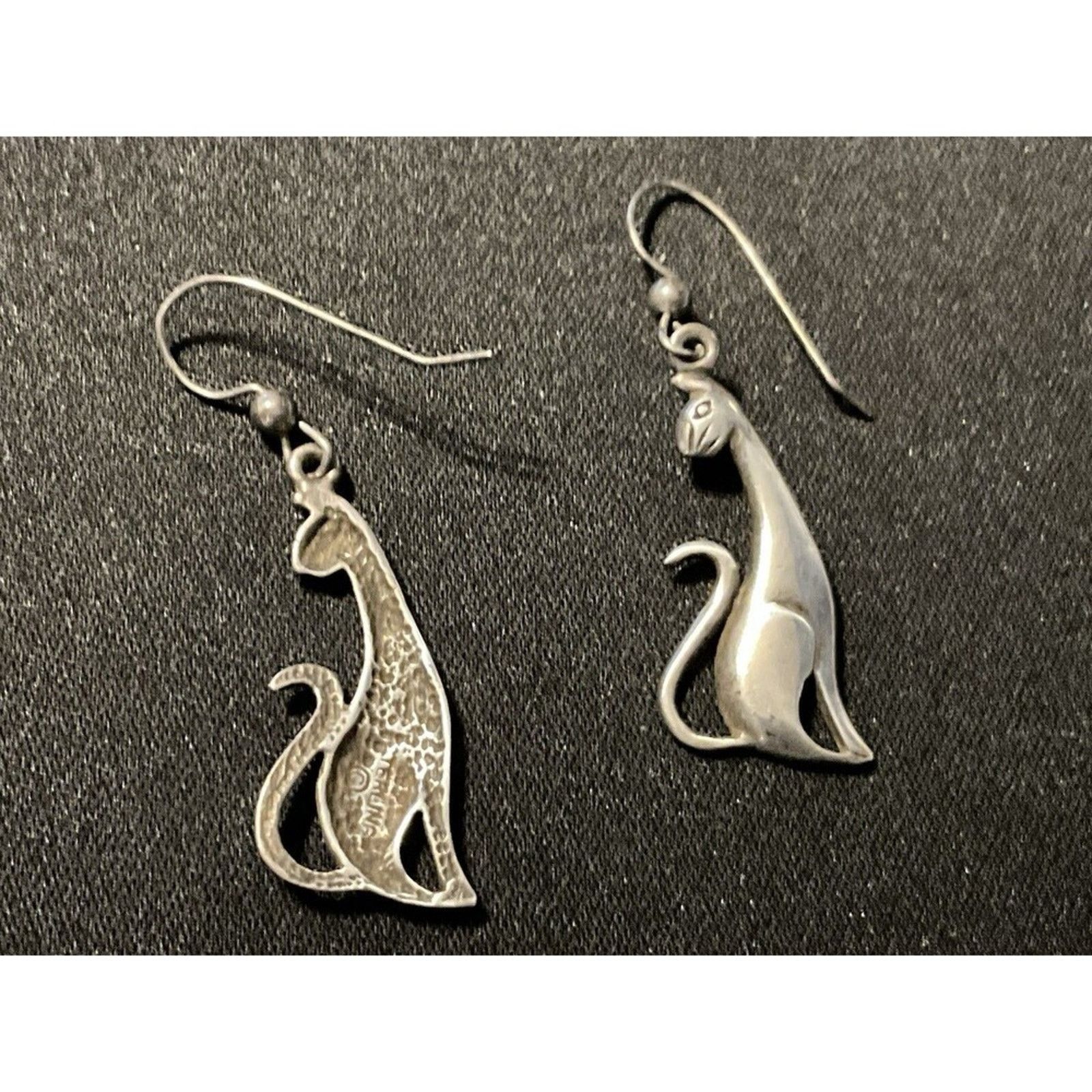 Other Sterling Silver Vintage Siamese Cat Fish Hook Earrings Size ONE SIZE - 4 Thumbnail