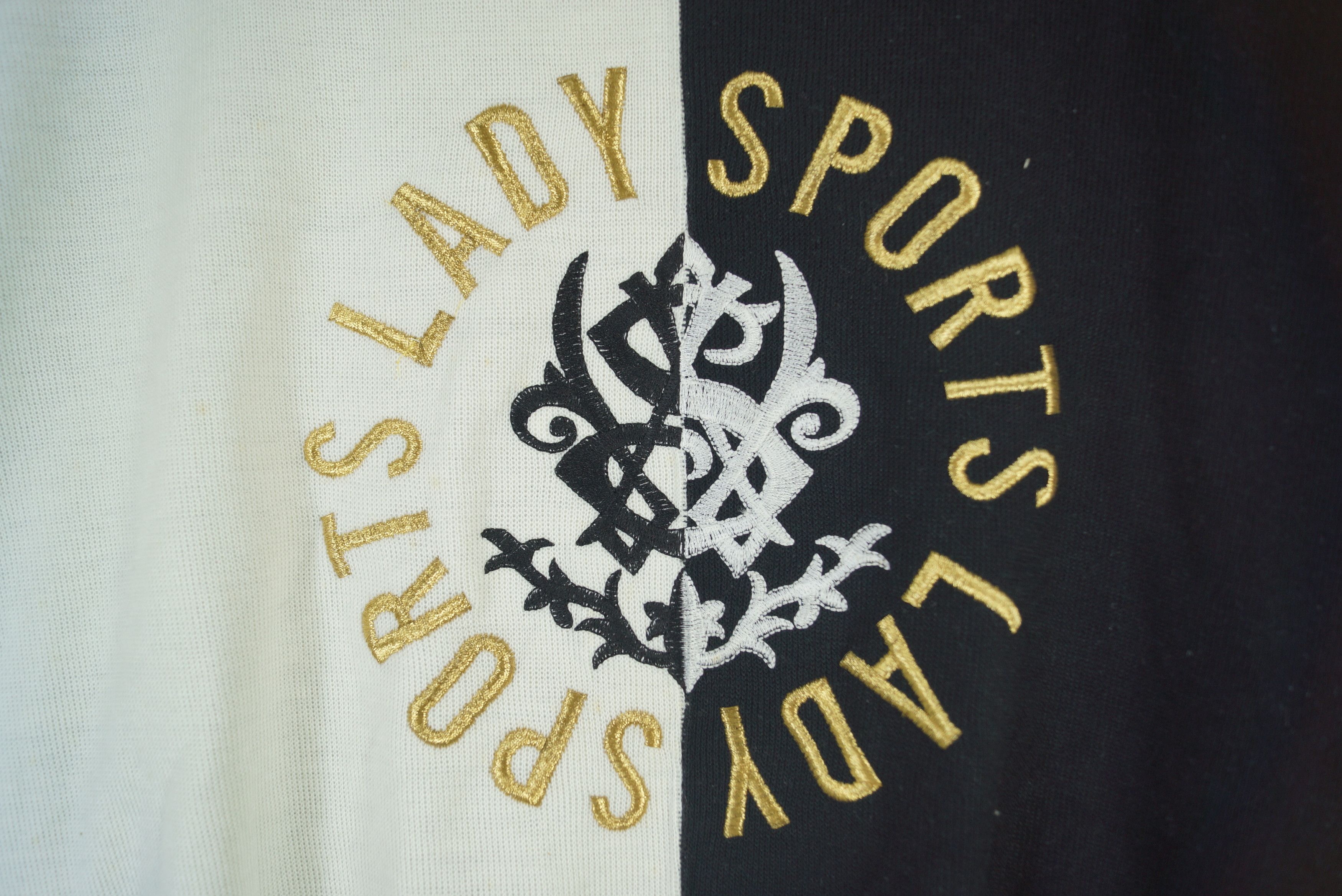 Vintage Sport Lady Sweatshirt Spell Out Nice Design Size US M / EU 48-50 / 2 - 2 Thumbnail