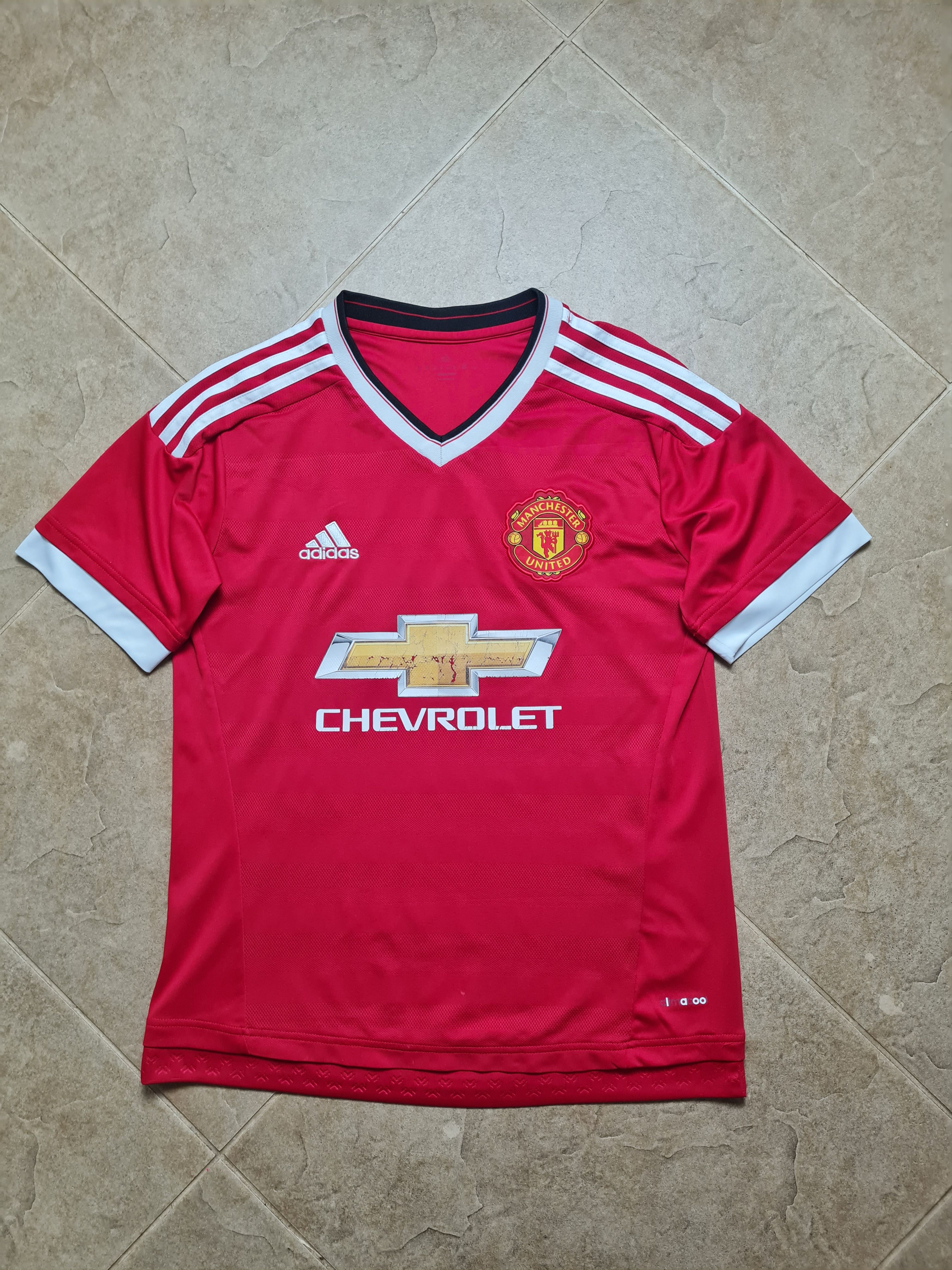 Adidas Manchester United15/16 Home Soccer Shirt Adidas #7 MEMPHIS Size US S / EU 44-46 / 1 - 2 Thumbnail