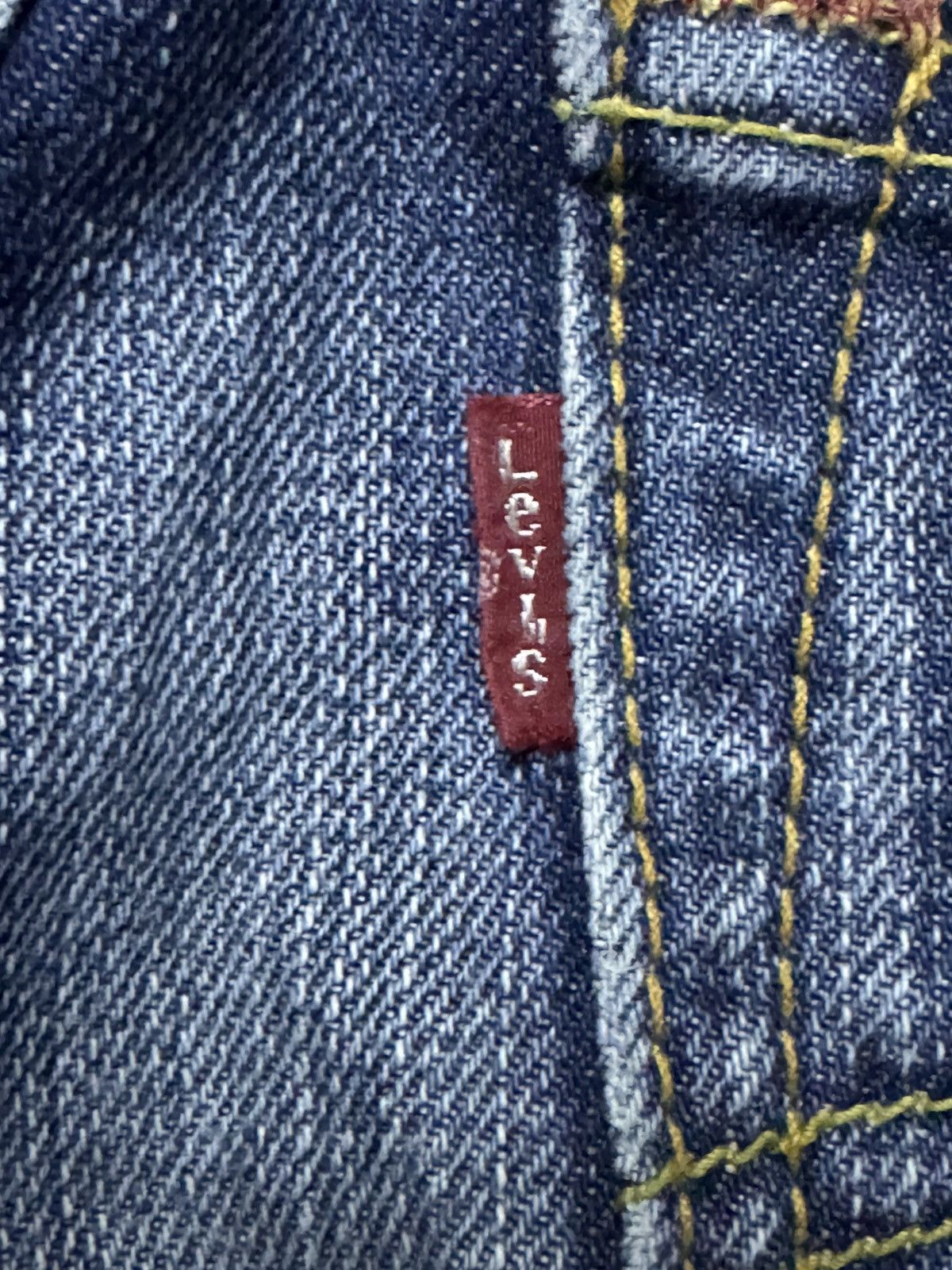 Levi's Vintage Levis 702 90s Faded Wash Distressed Straight Jeans Size US 32 / EU 48 - 15 Thumbnail