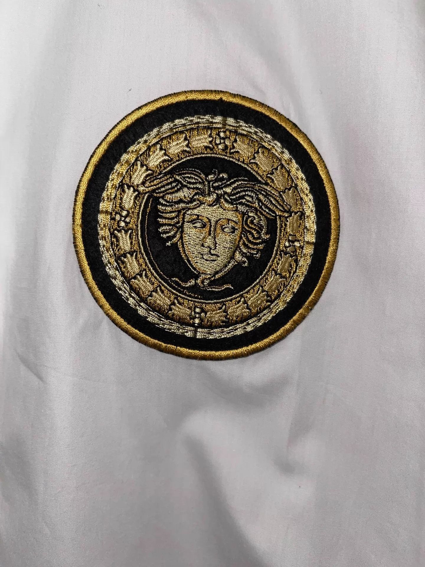 Versace White Long-Sleeve Button-Up Shirt with Emblem Size US XXS / EU 40 - 3 Thumbnail