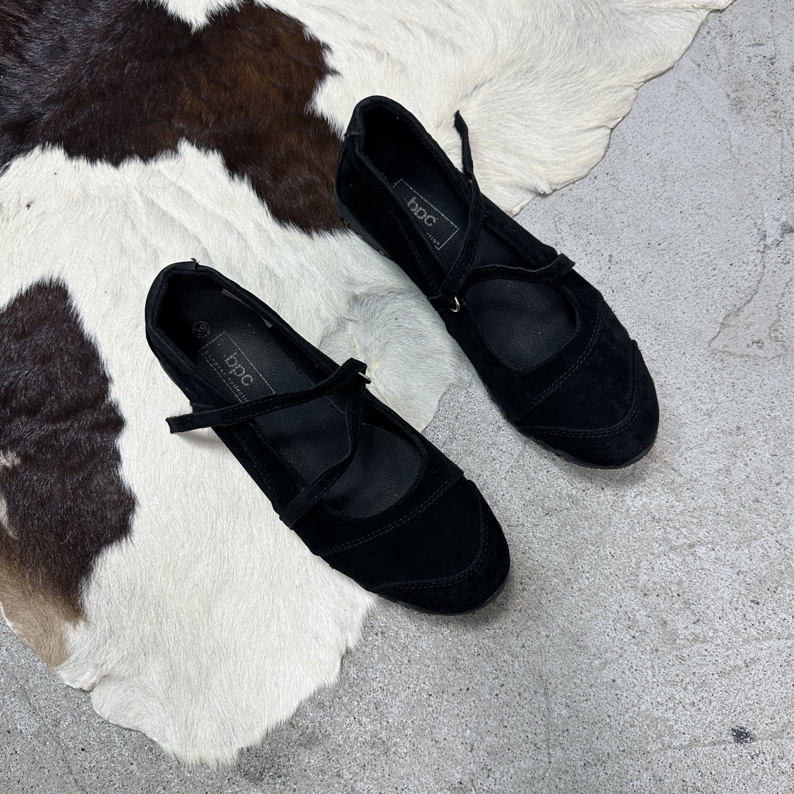 Vintage Vintage Avant Garde Asymmetrical Velcro Straps Mary Jane Y2K Size US 9 / IT 39 - 3 Thumbnail