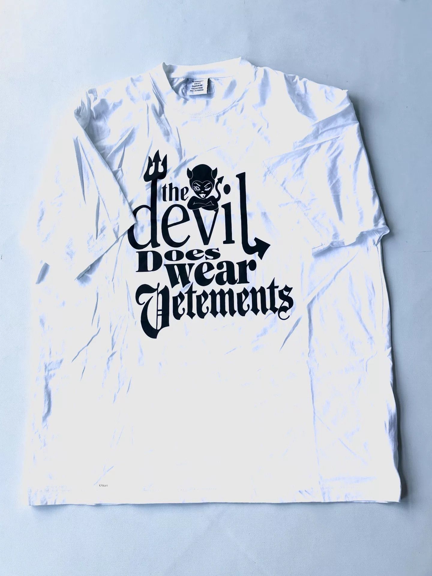 Vetements Vetements 22SS Little Devil Slogan Tee Size US S / EU 44-46 / 1 - 1 Thumbnail