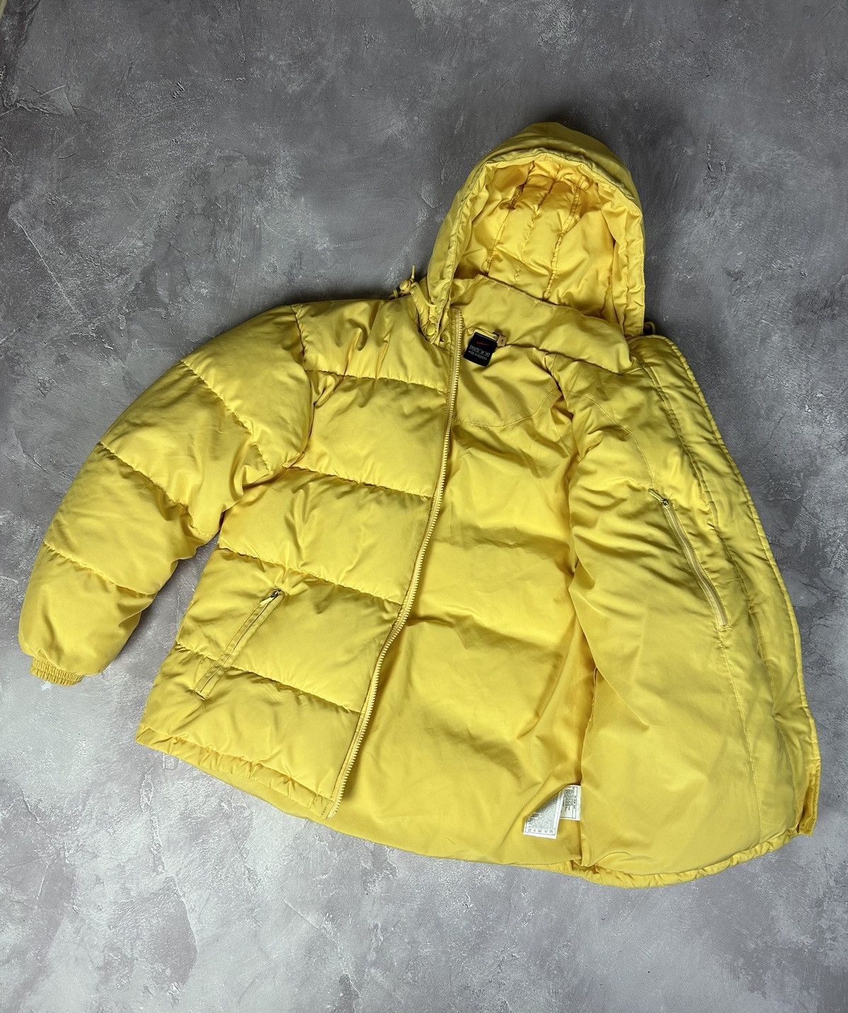 Nike Nike Vintage Down Puffer Jacket Big Swoosh Logo Y2K 90s Dril Size US S / EU 44-46 / 1 - 14 Thumbnail