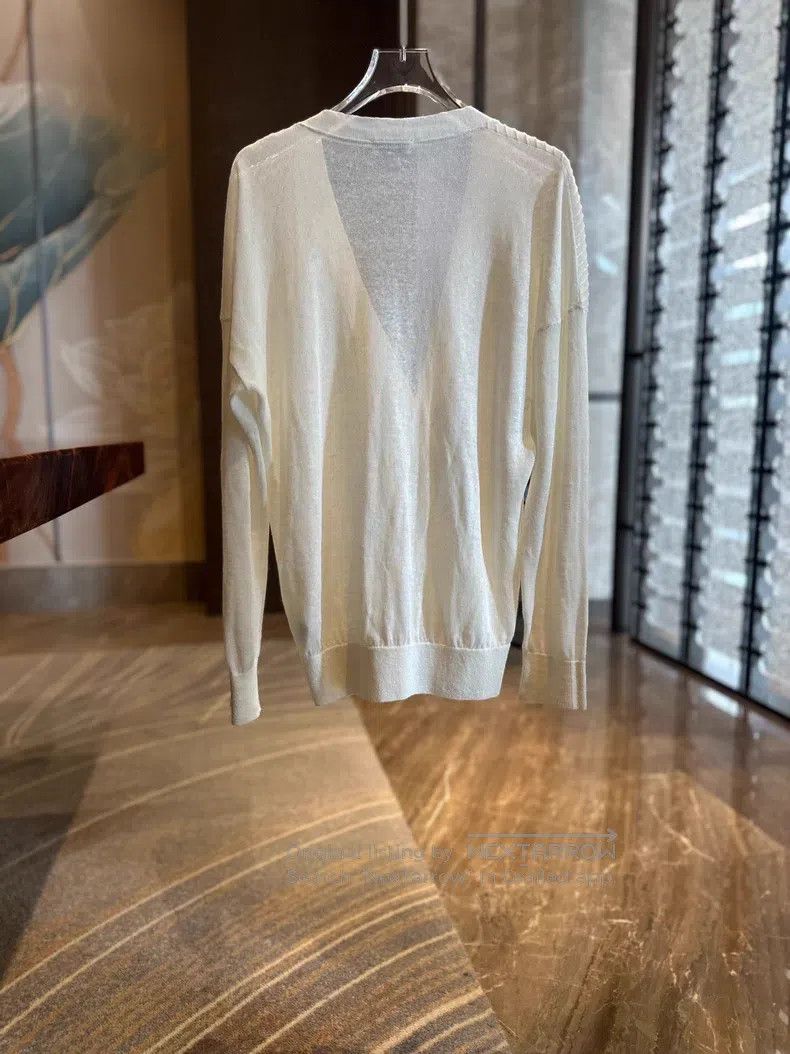 Brunello Cucinelli Brunello Cucinelli Sequined sweater cardigan. Size XS / US 0-2 / IT 36-38 - 2 Thumbnail