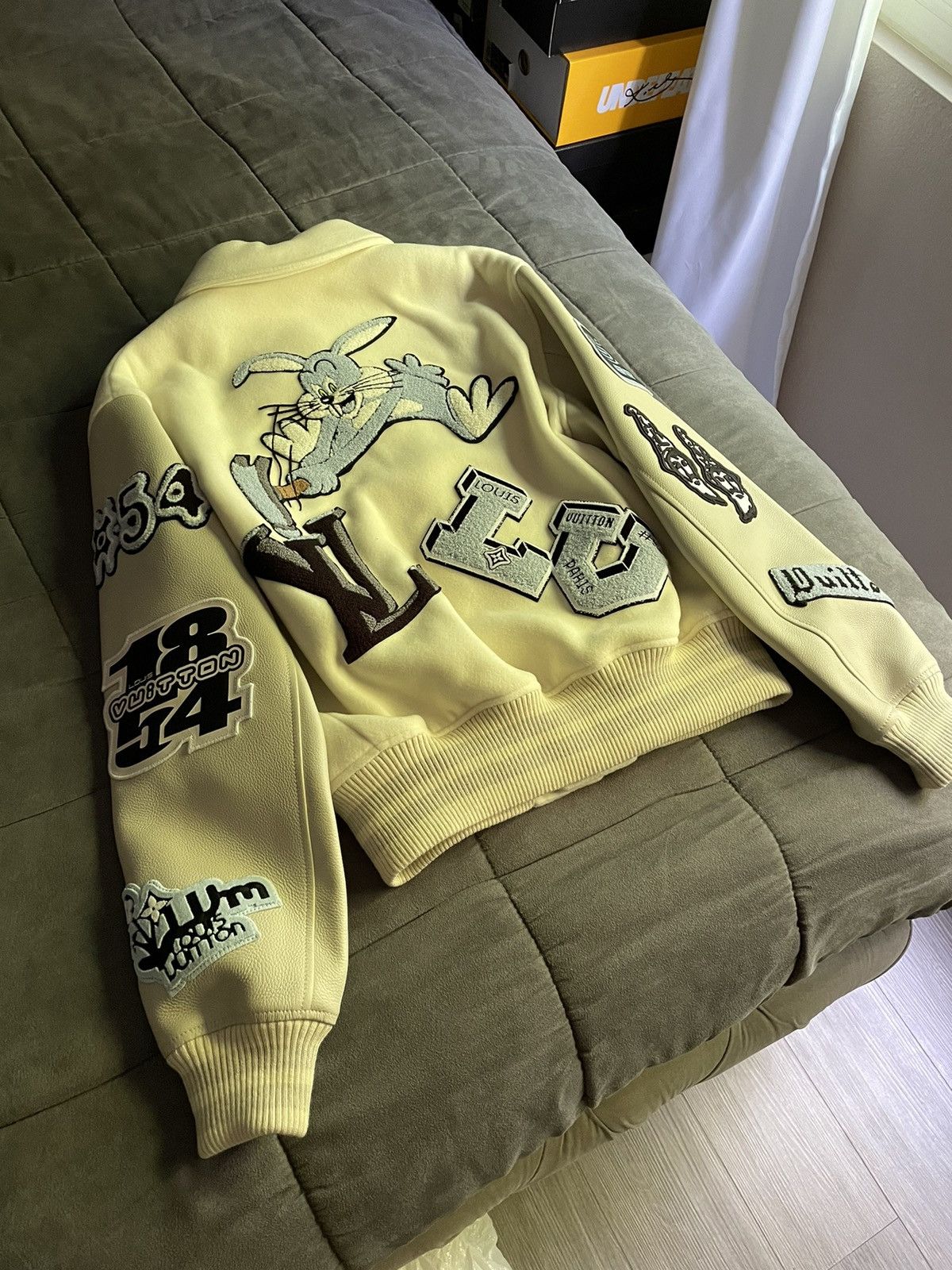Louis Vuitton Louis Vuitton Bunny Patches Varsity Jacket Size US S / EU 44-46 / 1 - 2 Thumbnail