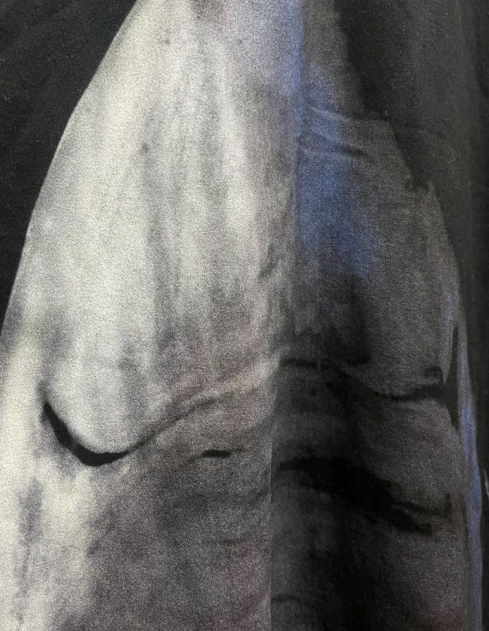 Givenchy Givenchy shark print short sleeved T-shirt2412-Nextarrow Size US XXS / EU 40 - 3 Thumbnail