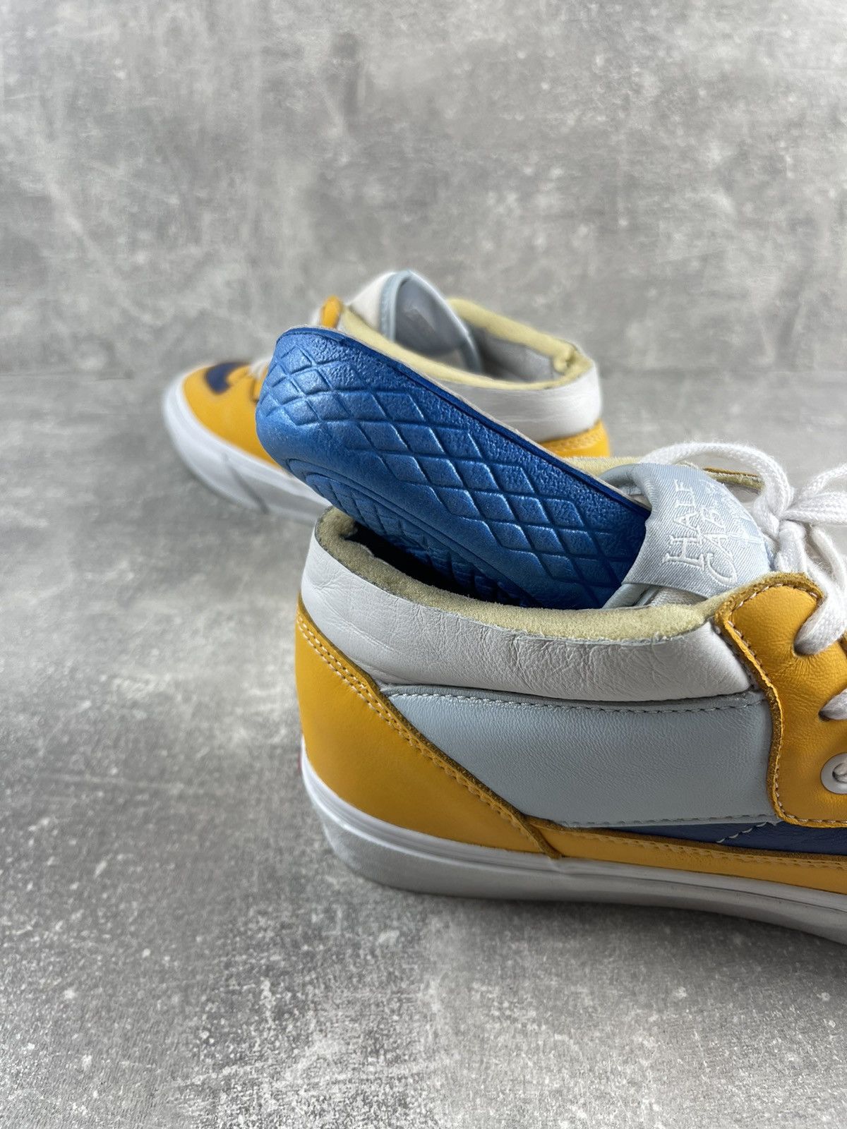 Vans Vans Half Cub Vault Leather Sneaker Shoes Blue/Yellow Size US 10 / EU 43 - 8 Thumbnail