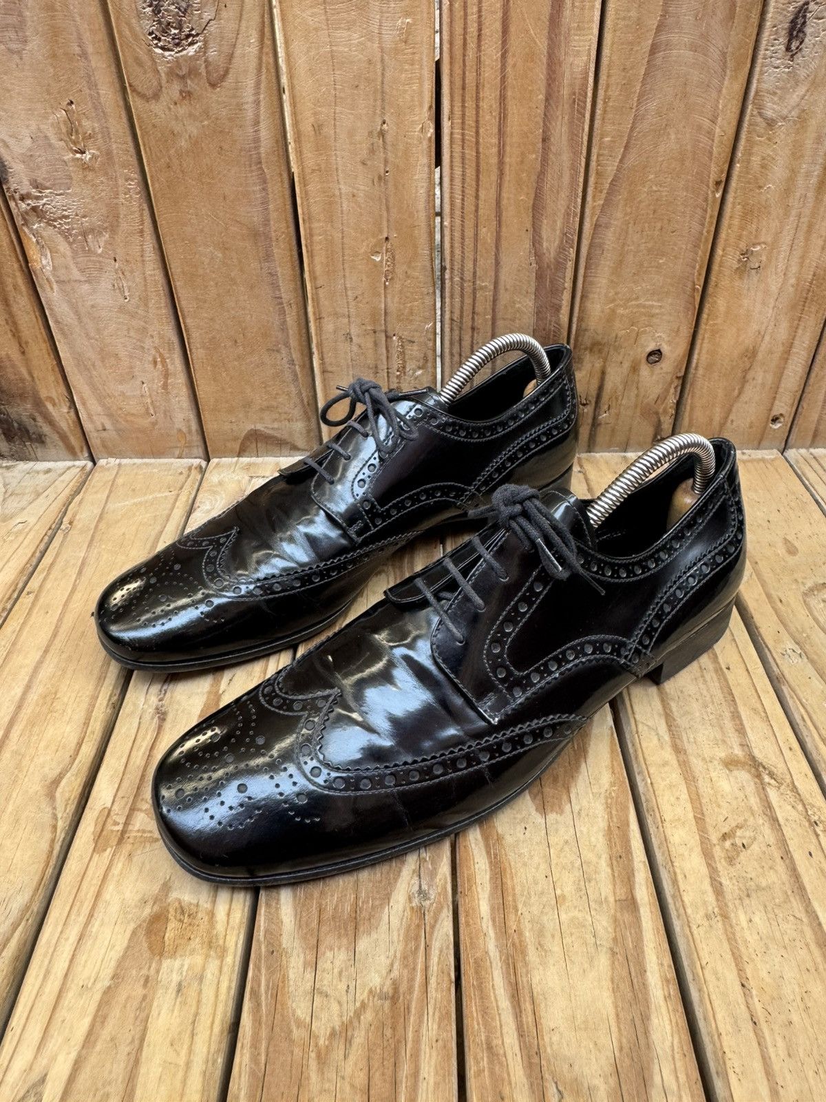 Prada Prada brogue wingtip perforated Men’s dress shoes UK 7 US 8 Size US 8 / EU 41 - 4 Thumbnail