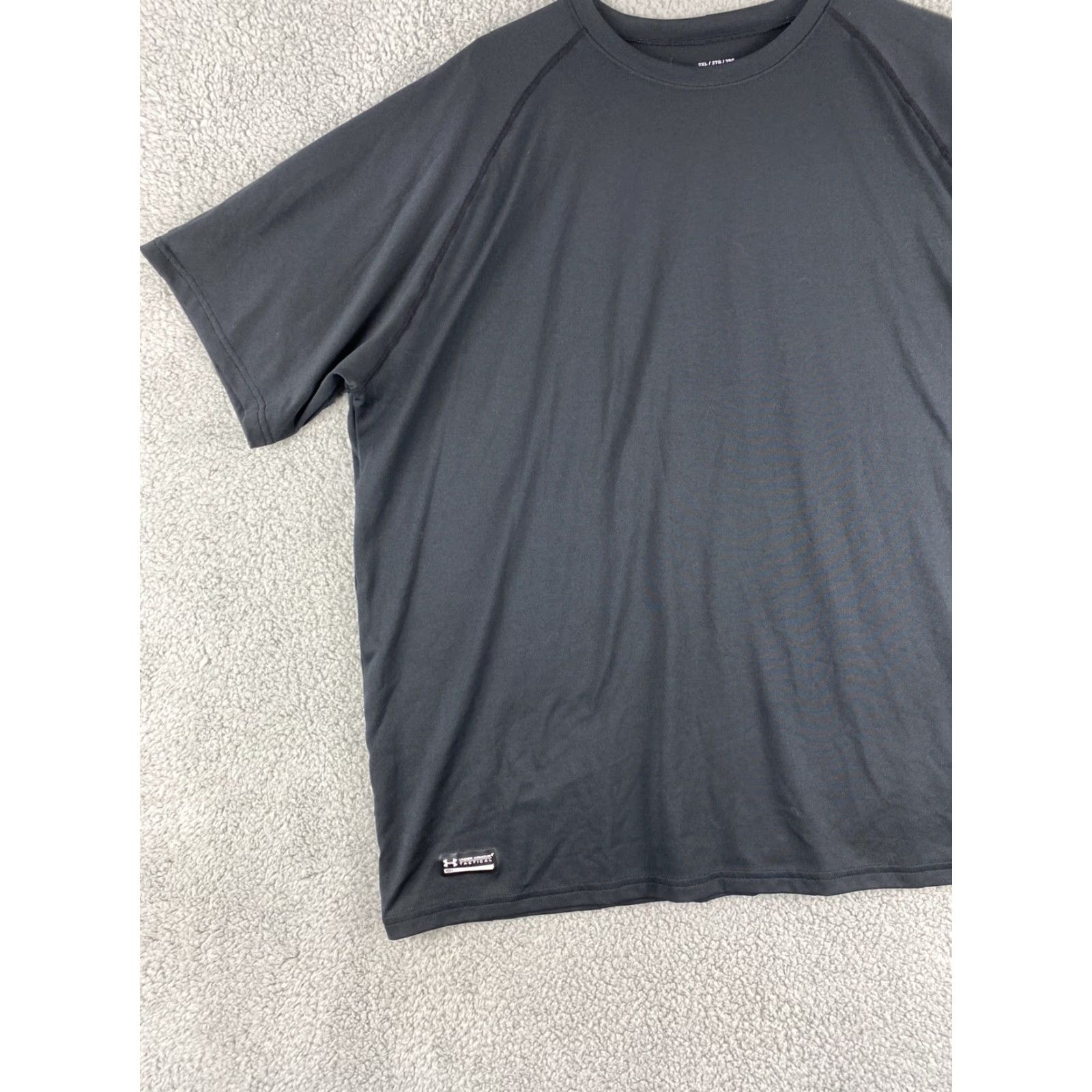 Under Armour UNDER ARMOUR HeatGear Loose Short Sleeve Black T-Shirt Men’s Size XXL / 36-21 UA Size US XXL / EU 58 / 5 - 2 Thumbnail