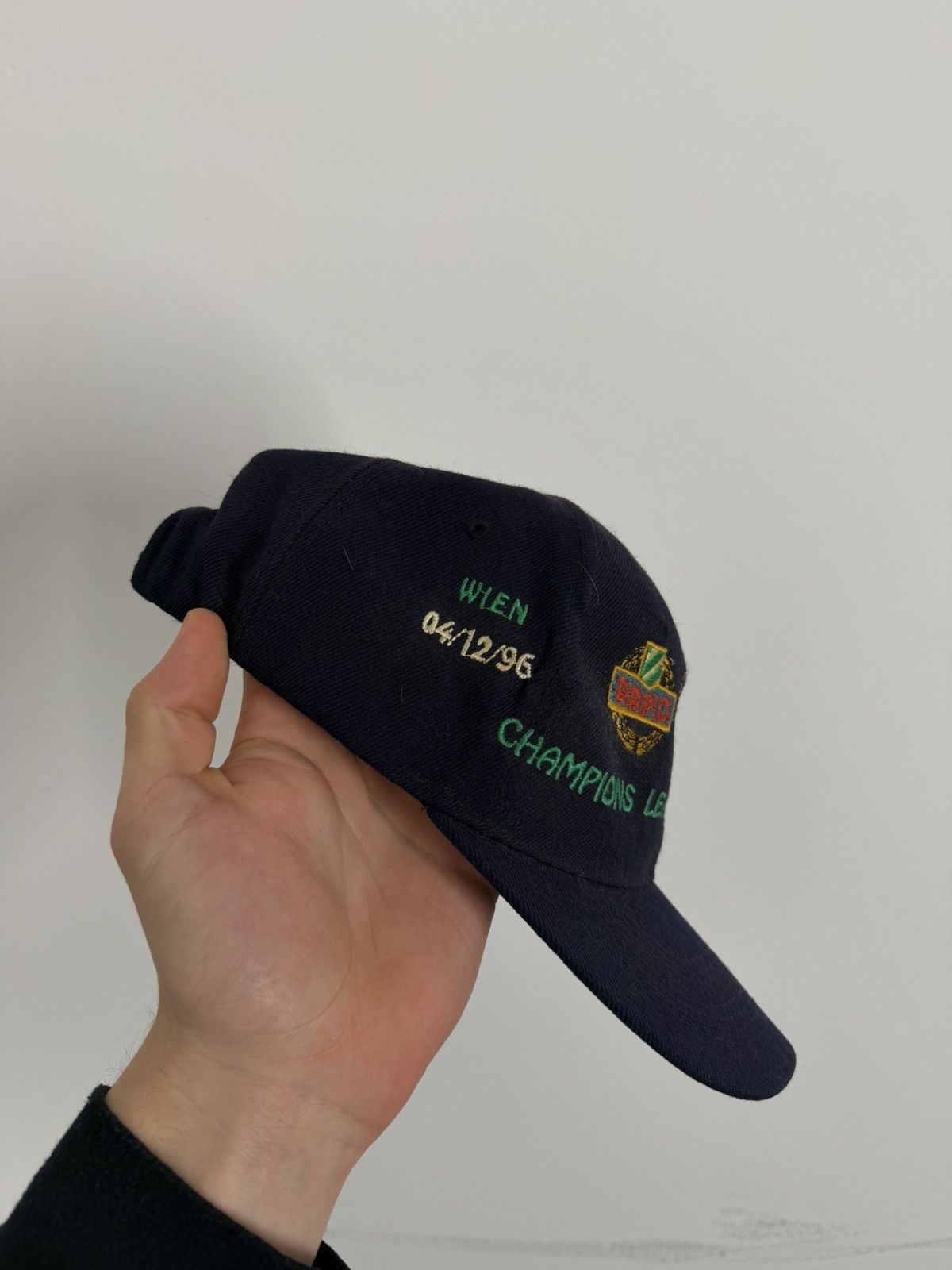 Vintage Vintage 1996 Champions League Rapid Wien vsManchester United Size ONE SIZE - 2 Thumbnail