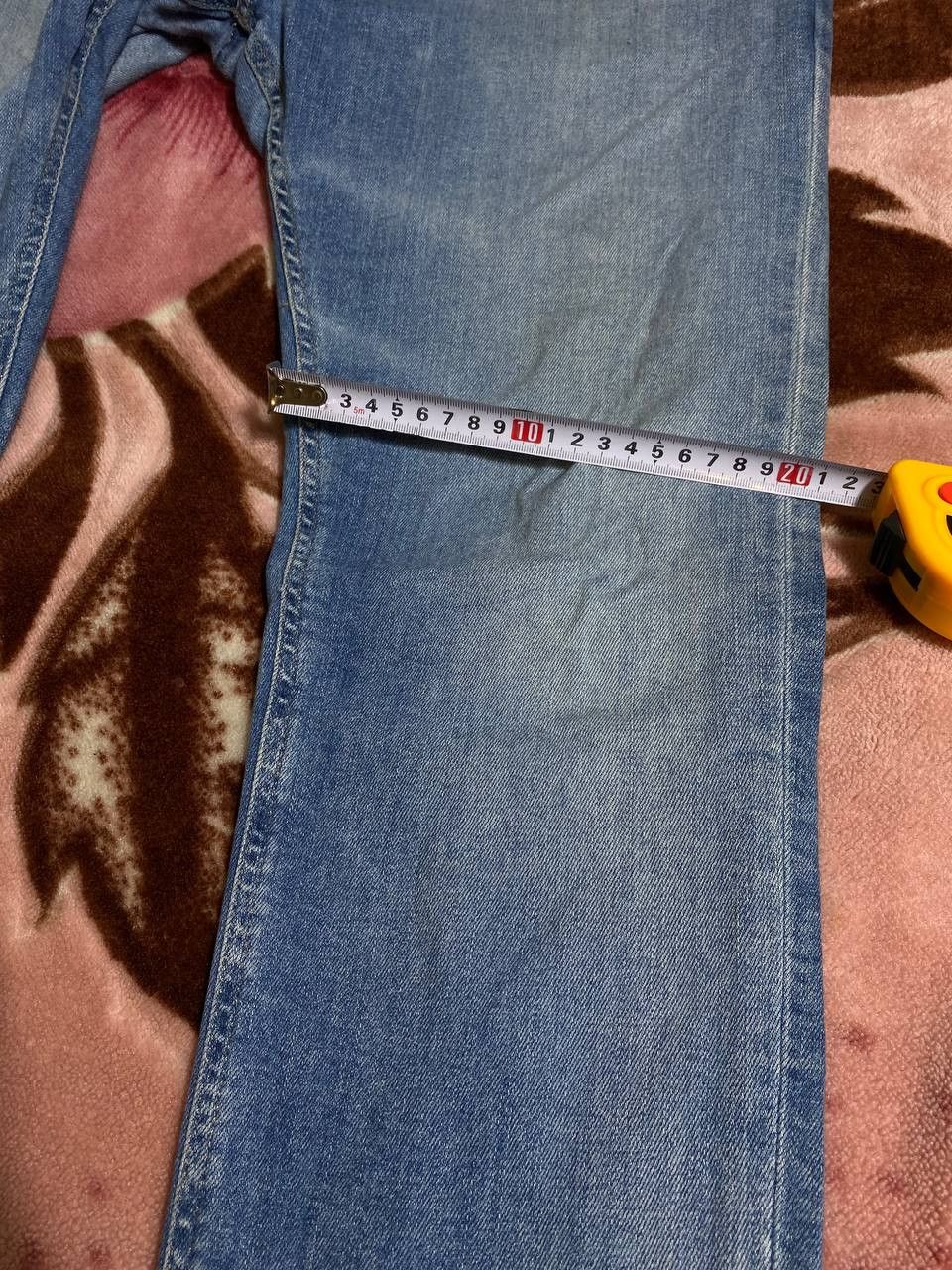 Tommy Hilfiger 2000s vintage rare baggy wide leg faded stonewash jeans Size US 33 - 9 Thumbnail