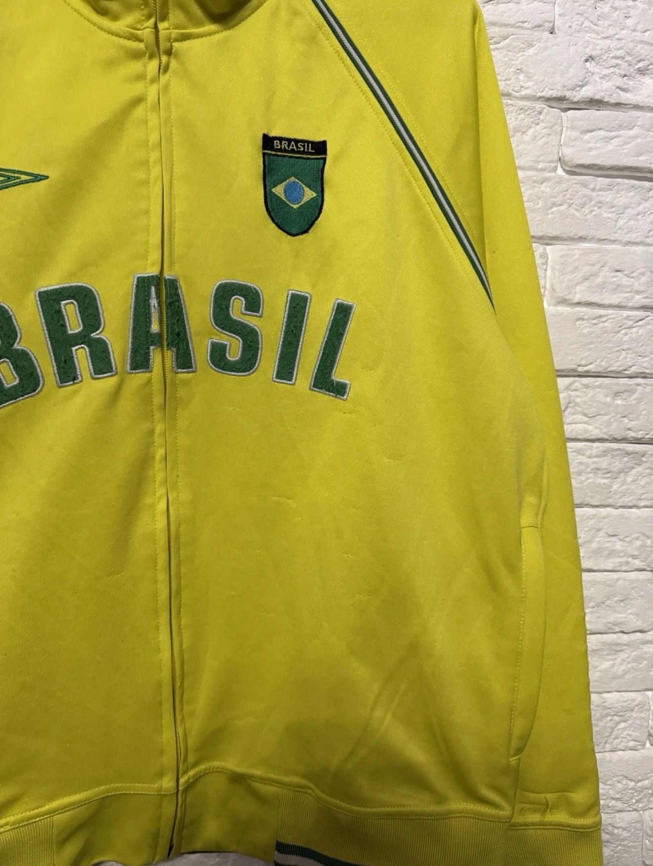 Umbro Vintage Rare Umbro Brasil Track Jacket Training Track Top Size US M / EU 48-50 / 2 - 3 Thumbnail