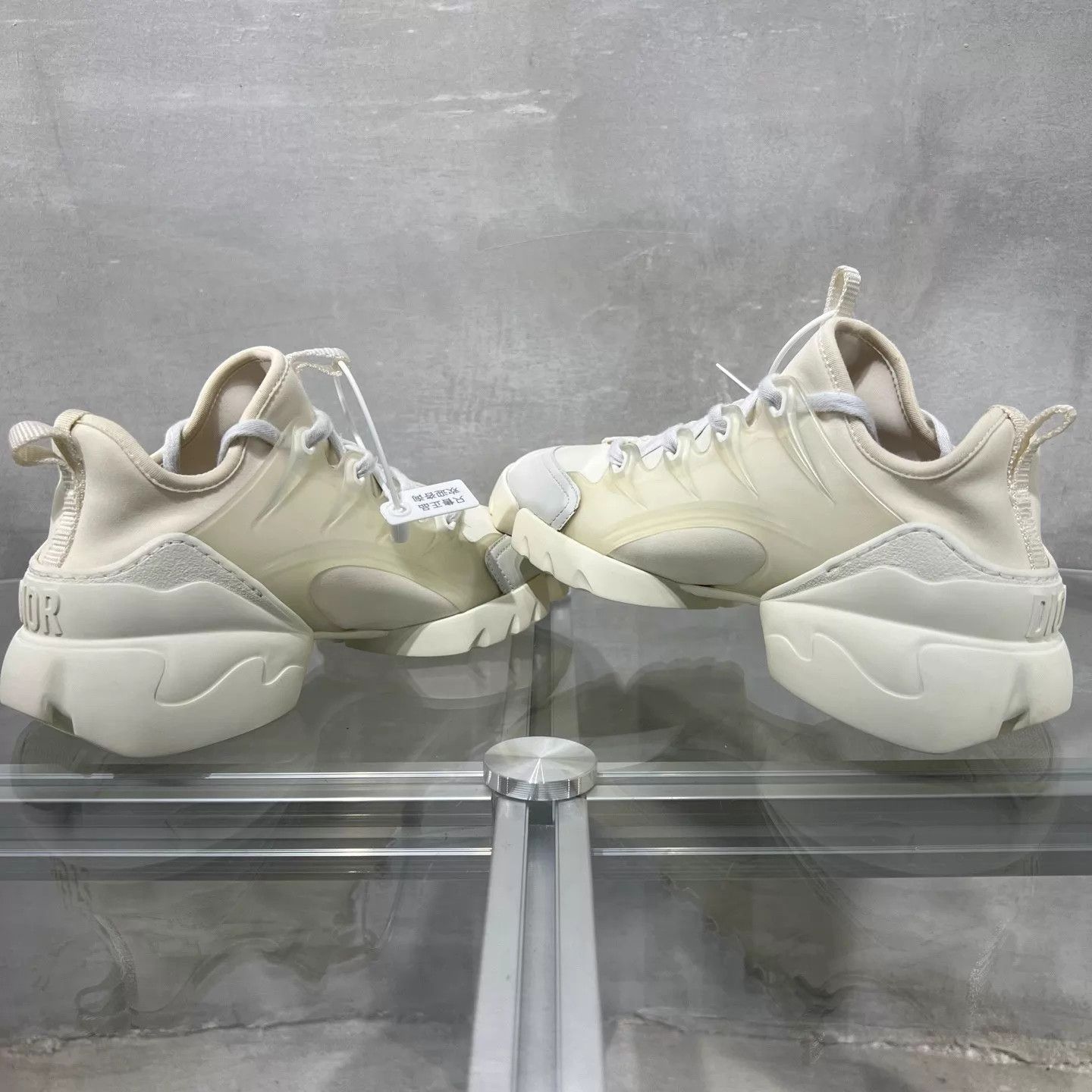 Dior Dior white dad shoes size 36 Size US 5.5 / IT 35.5 - 5 Thumbnail