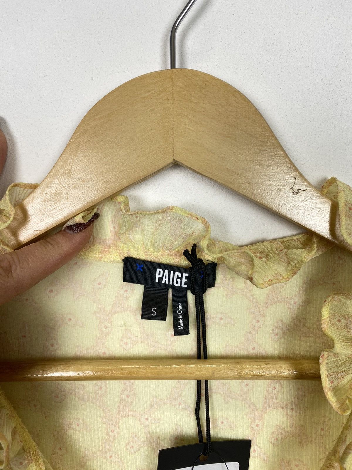 Paige Designer Paige Silk Blouse Shirt Ladies Size S Yellow Luxury Size S / US 4 / IT 40 - 3 Thumbnail