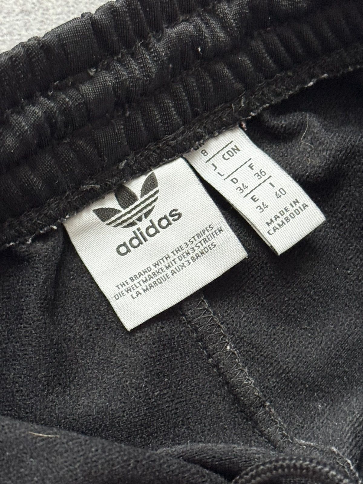 Adidas × Vintage Adidas Wmns relaxed sweatpants pant trouser 3 stripes Size 26" / US 2 / IT 38 - 12 Thumbnail