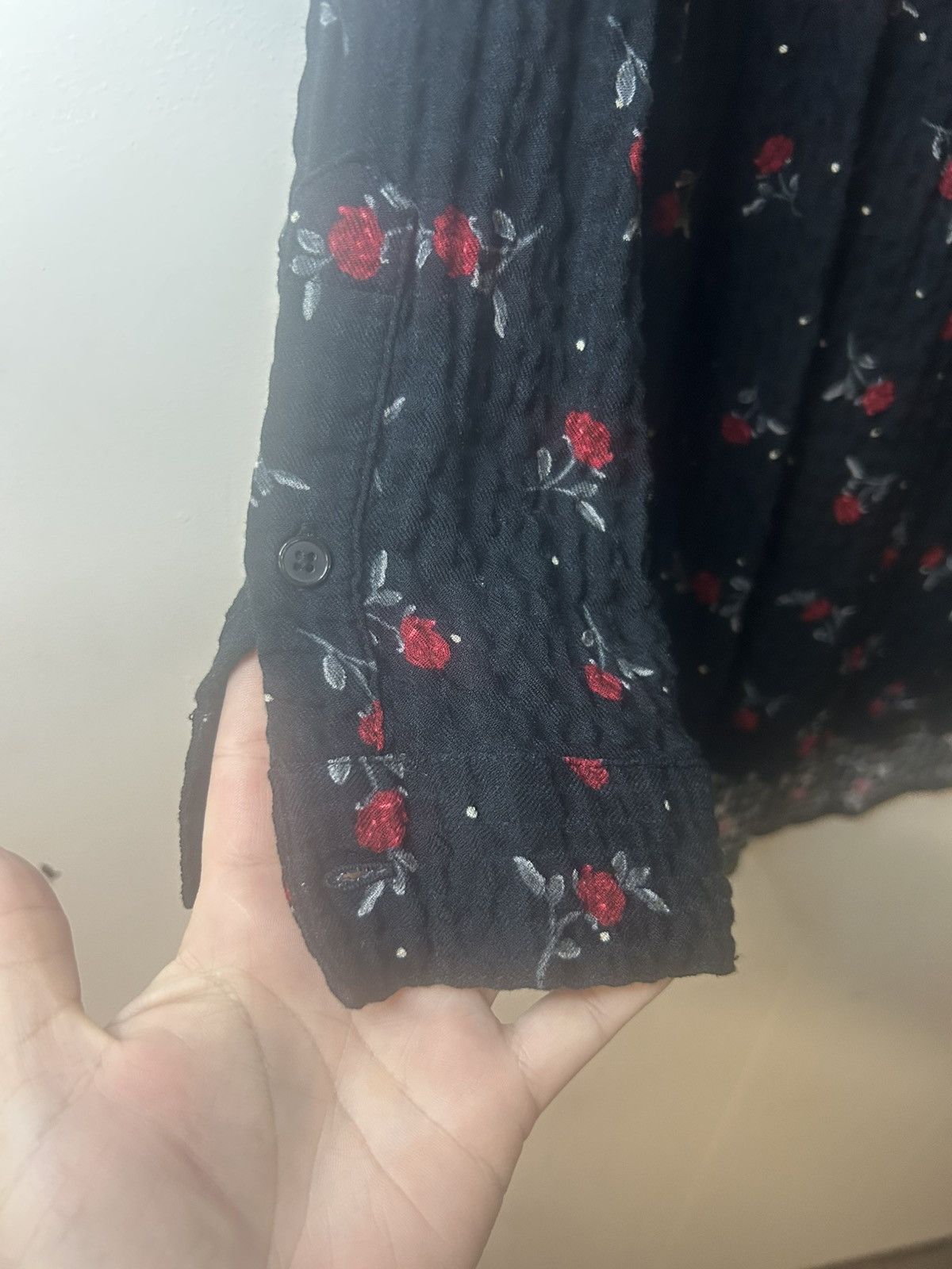 Torrid Torrid Tunic 1X Black Red Floral Crinkle Knit HiLo Button Up Size XXL / US 16-18 / IT 52-54 - 3 Thumbnail