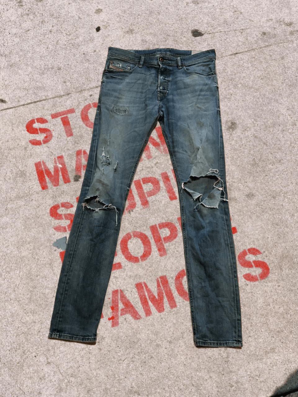 Diesel DIESEL TEPPHAR Men’s Vintage Wash Jeans Regular Fit Size US 33 - 1 Thumbnail