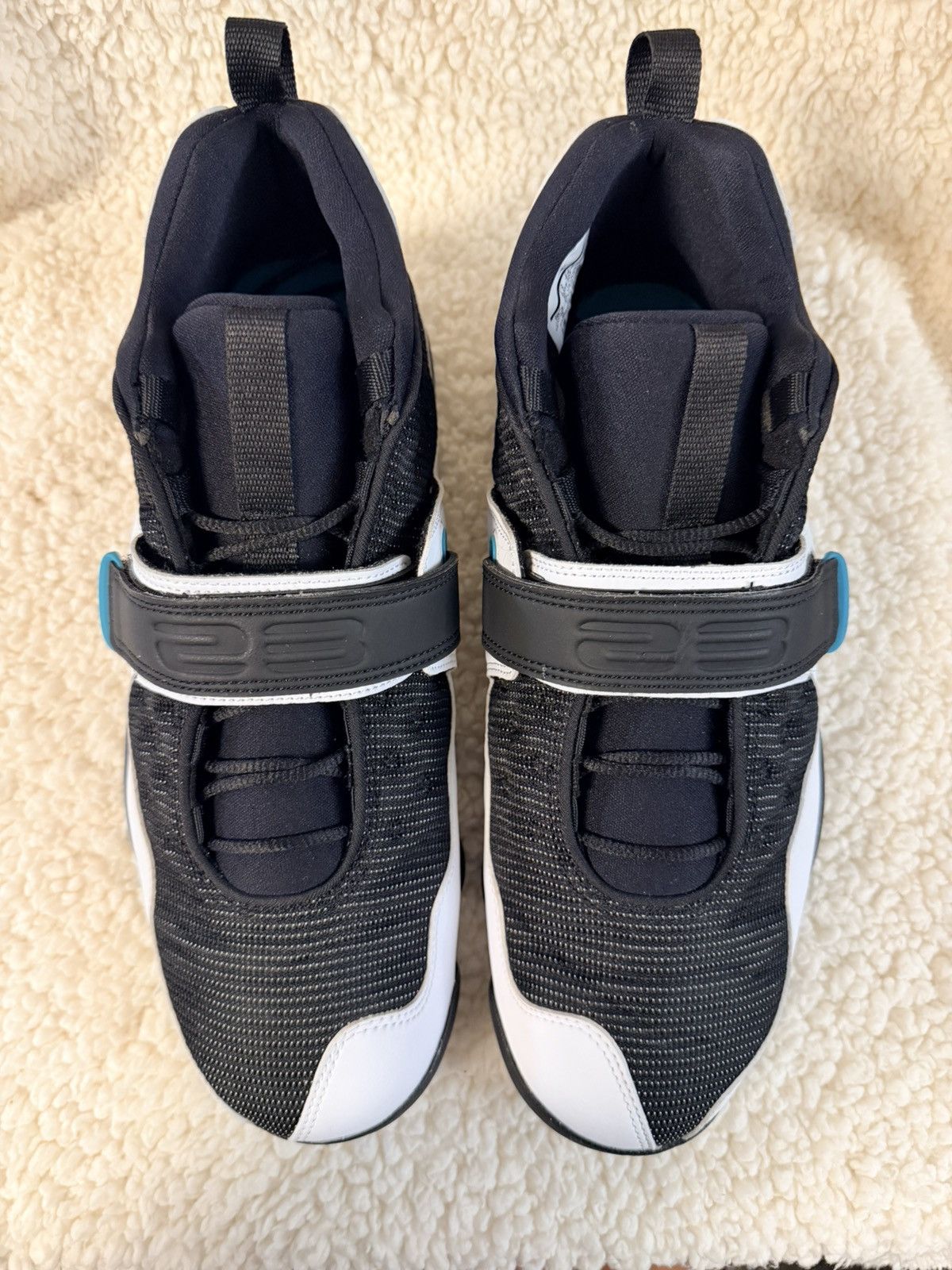 Jordan Brand Jordan Black Cat Size US 10.5 / EU 43-44 - 5 Thumbnail