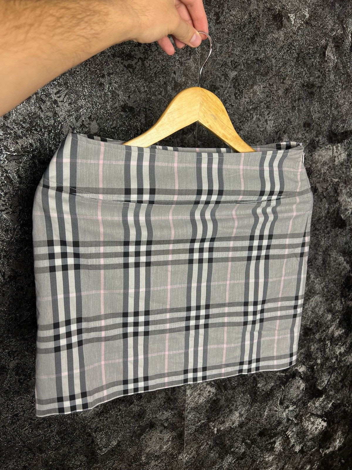 Burberry × Vintage Vintage Burberry Plaid Midi Skirt Size L Women’s Zip Size 26" / US 2 / IT 38 - 2 Thumbnail