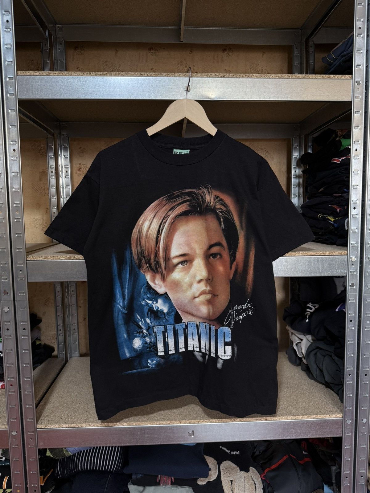 Vintage VINTAGE 90s LEAONARDO DiCAPRIO TITANIC RETRO MOVIE T-SHIRT Size US L / EU 52-54 / 3 - 1 Thumbnail