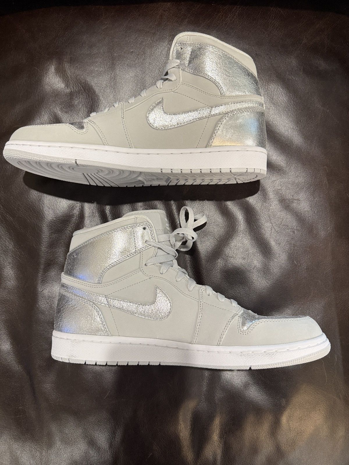Nike Jordan 1 Retro Silver High 25th Anniversary - DS OG All Size US 13 / EU 46 - 4 Thumbnail