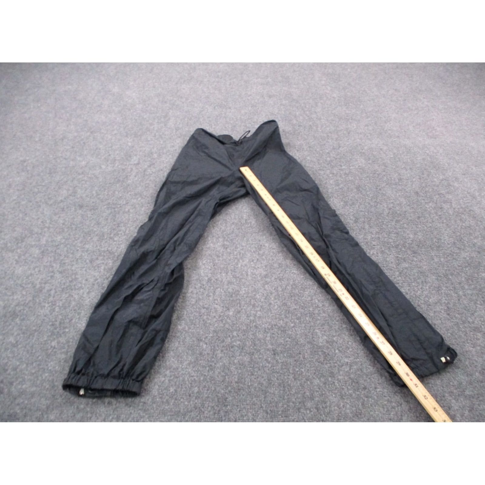 Patagonia Patagonia Pants Womens XS Black Nylon Windbreaker Performance Outdoor Cargo Pants 84495 Size 26" / US 2 / IT 38 - 3 Thumbnail