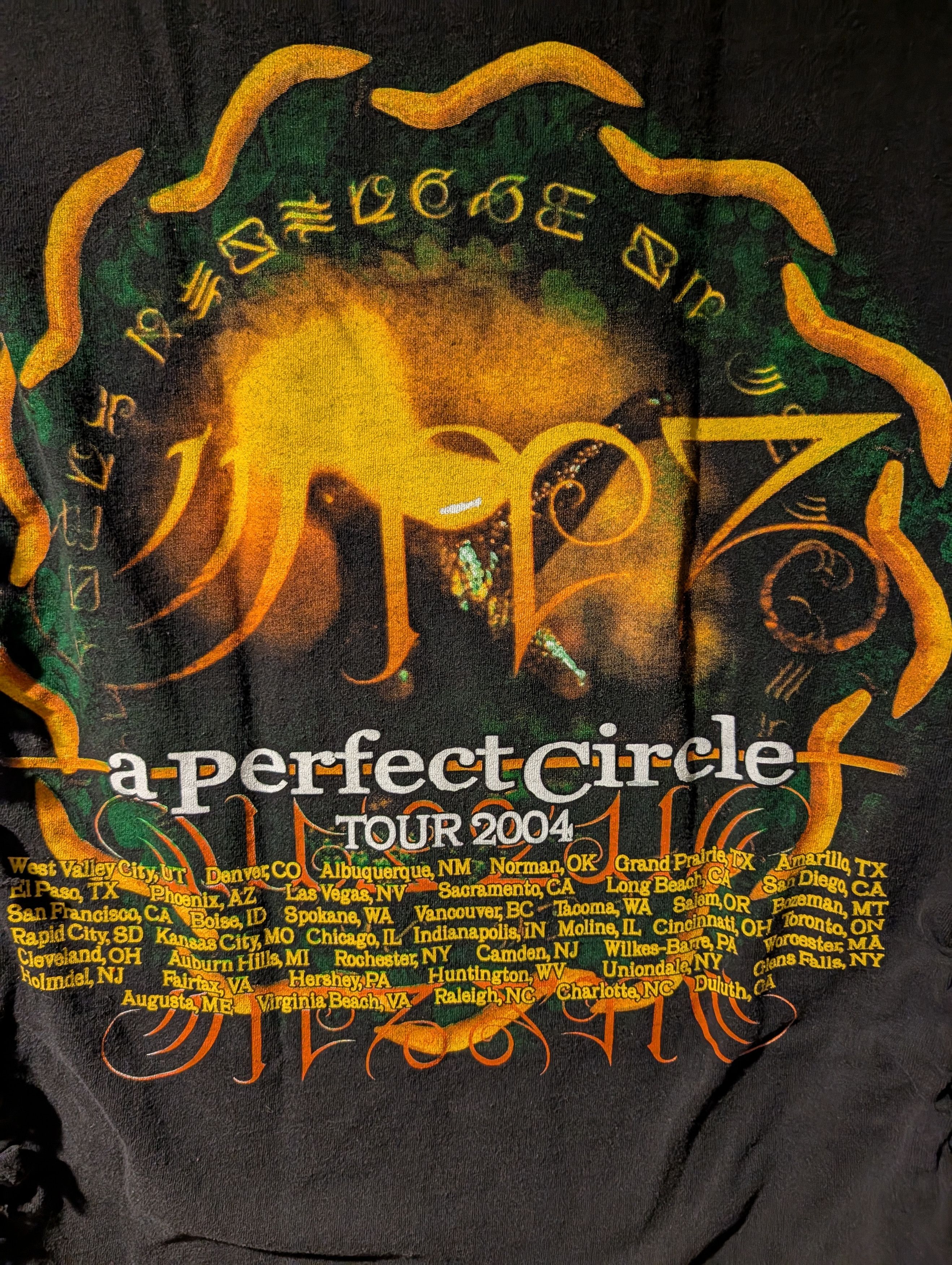 Band Tees Vintage 2004 A Perfect Circle Tour Band Music Medium T-Shirt Size US M / EU 48-50 / 2 - 9 Thumbnail