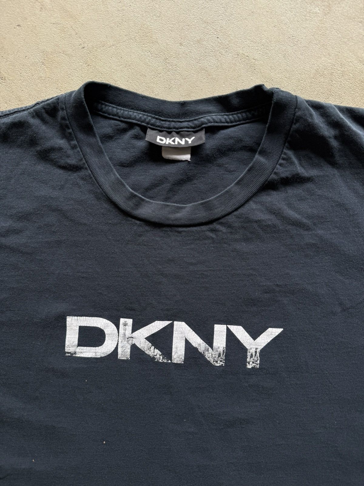 DKNY Y2K Vintage DNKY Black Faded New York Logo Print Shirt Size US M / EU 48-50 / 2 - 3 Thumbnail