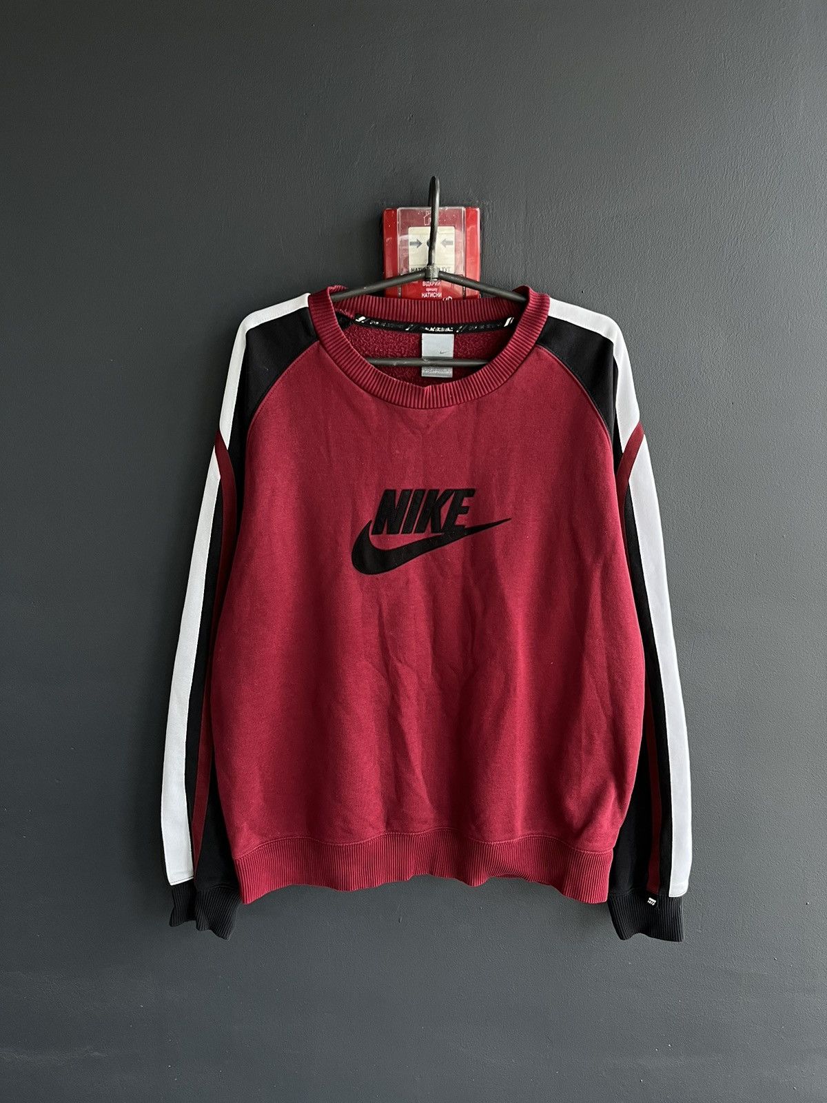 Pre-owned Nike X Vintage Y2k Nike Big Swoosh Embroidered Logo Sweatshirt 90s In Red
