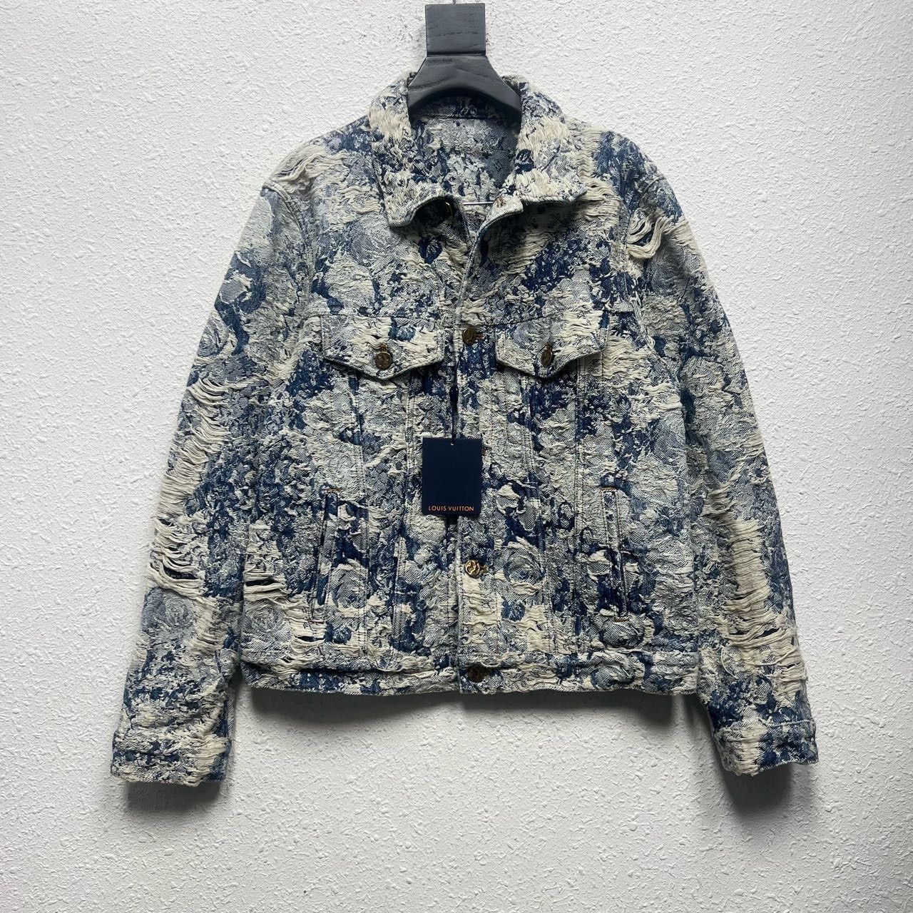 Louis Vuitton Louis Vuttion Erosive Floral Destruction Denim Jacket Nexta Size US L / EU 52-54 / 3 - 1 Thumbnail