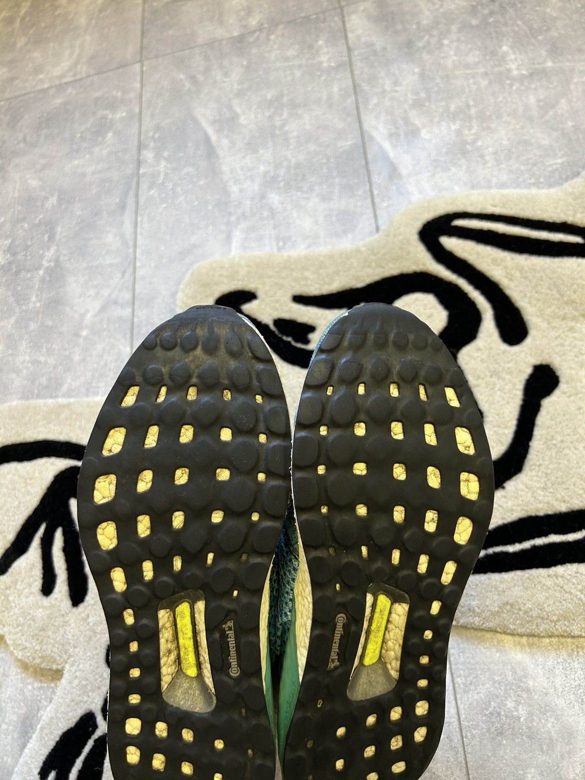 Adidas Women’s Adidas UltraBoost sneakers low top size 41 running Size US 9 / IT 39 - 12 Thumbnail
