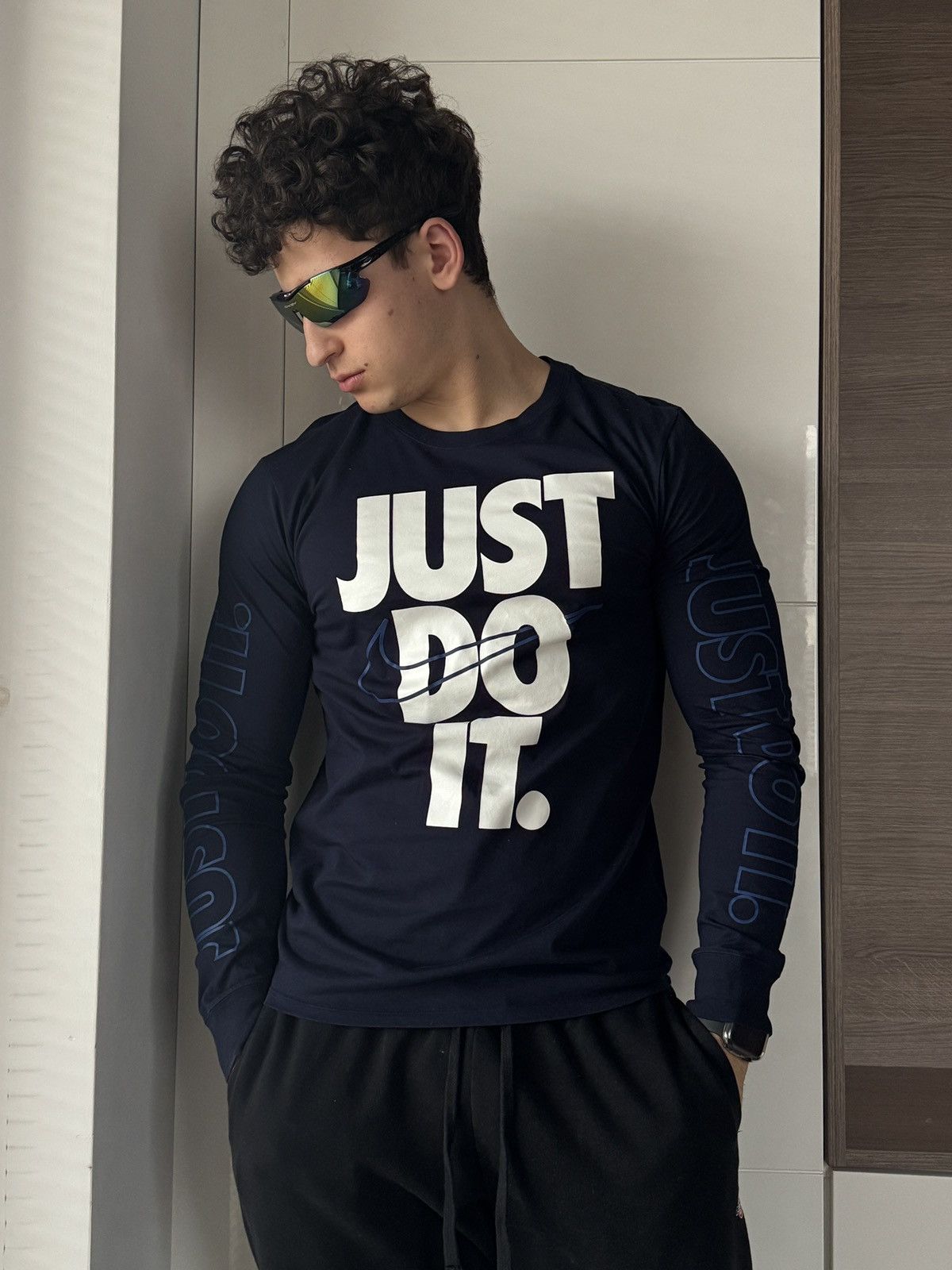 Nike ‼️Nike Big Logo Overprinted Just Do It Swoosh Long Sleeve Tee Size US M / EU 48-50 / 2 - 3 Thumbnail