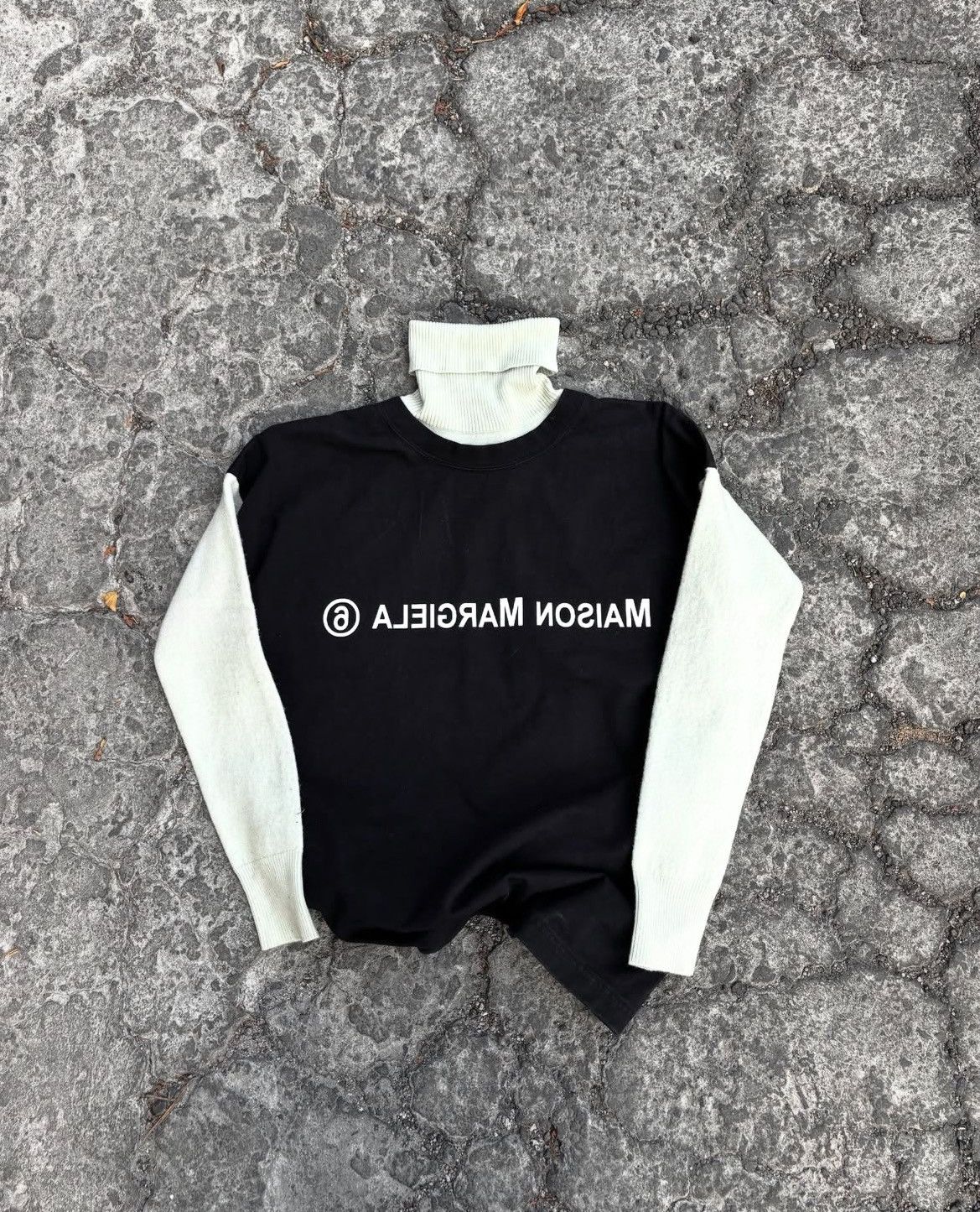 Maison Margiela MM6 Maison Margiela Turtleneck Size S / US 4 / IT 40 - 1 Thumbnail
