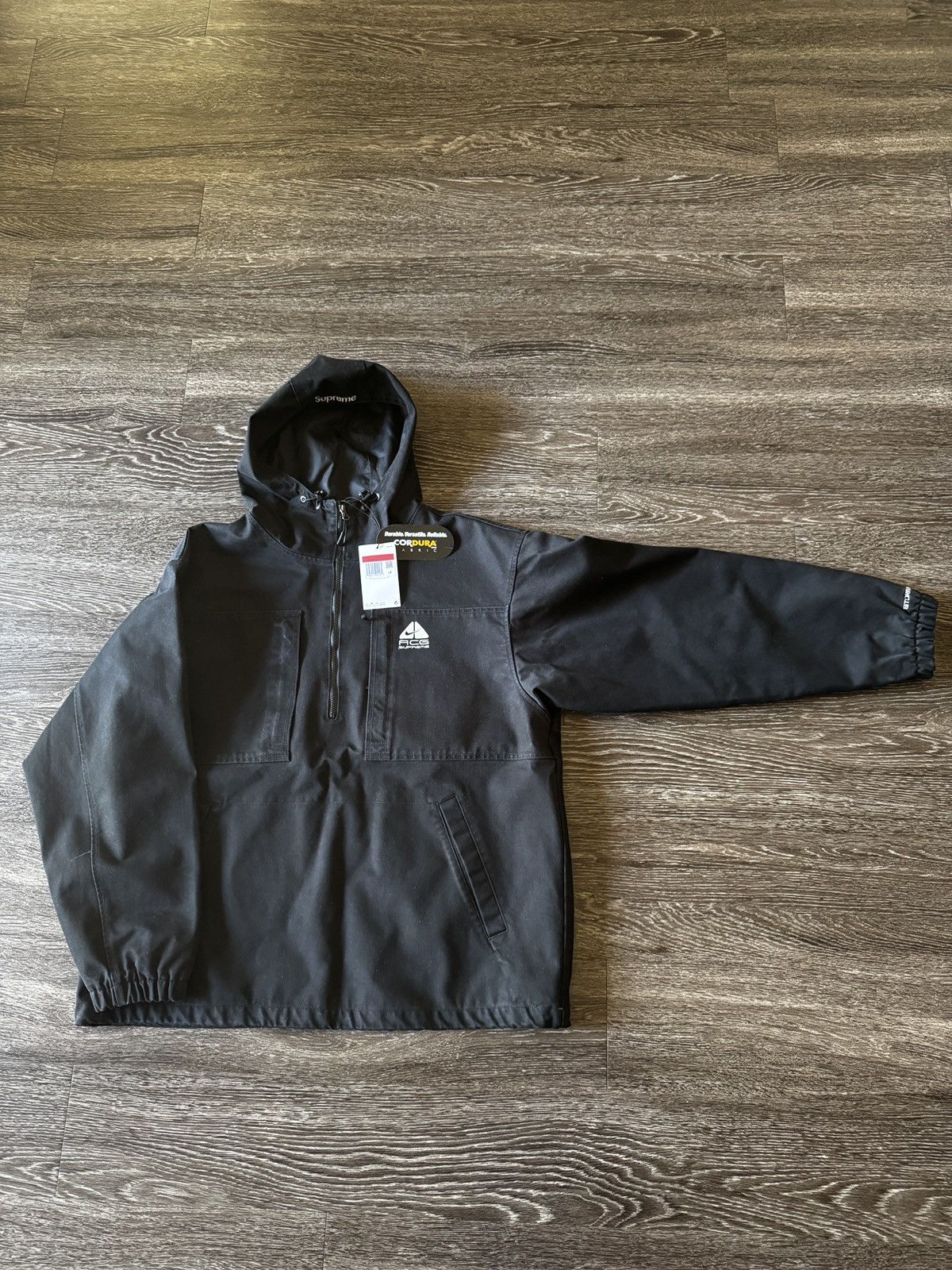 ジャケット・アウター Supreme Nike ACG Denim Pullover Black S Supreme Nike ACG Denim Pullover Jacket Black Medium M NEW IN