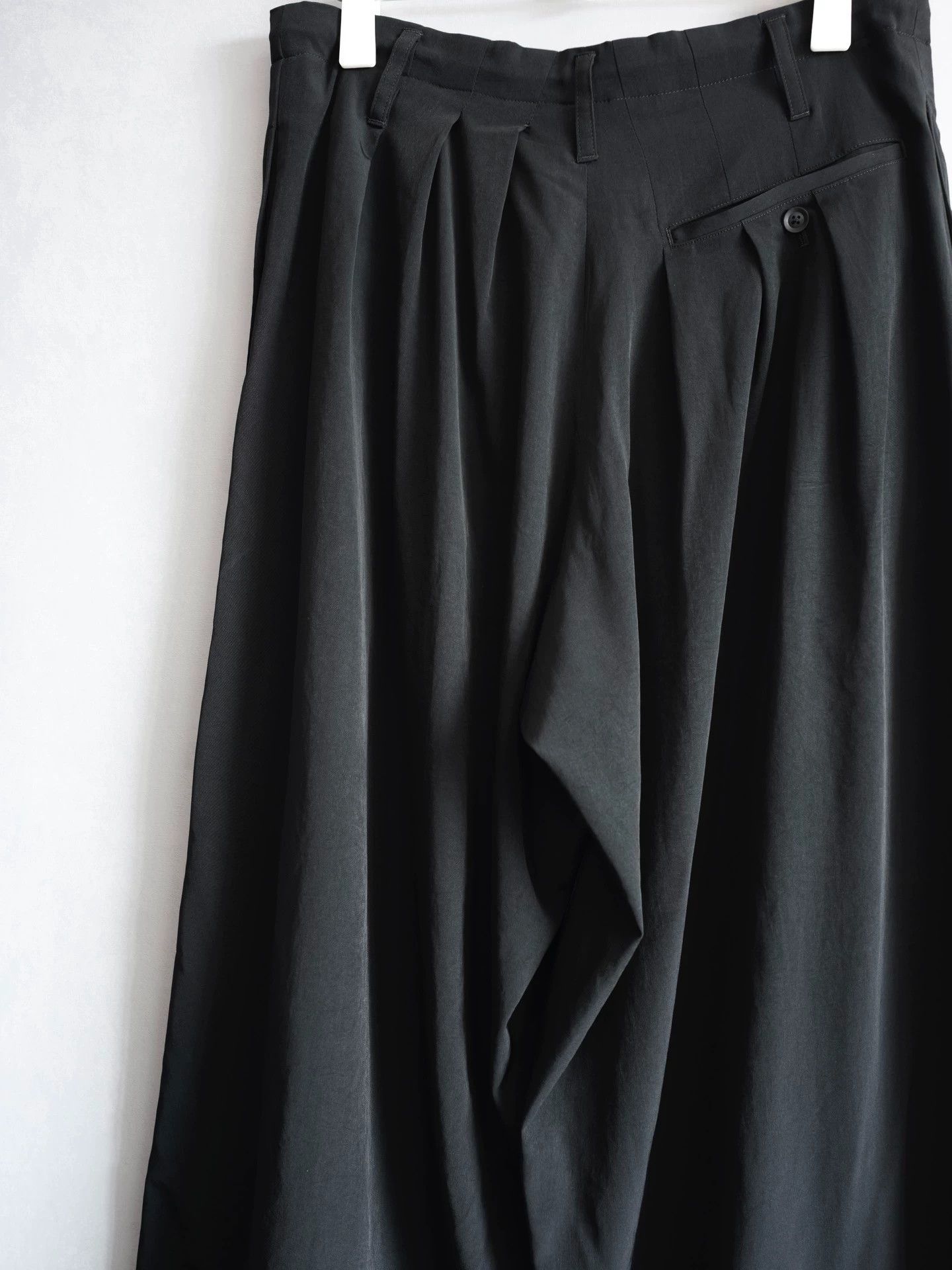 Yohji Yamamoto Yohji Yamamoto 21SS Pleated Drawstring Balloon Pants Size 2 Size US 32 / EU 48 - 8 Thumbnail