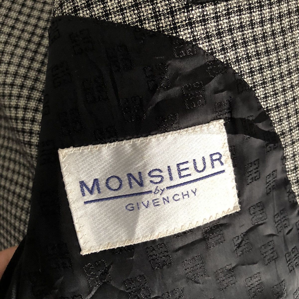 Designer × Givenchy × Vintage Vintage Givenchy blazer Size US L / EU 52-54 / 3 - 19 Thumbnail