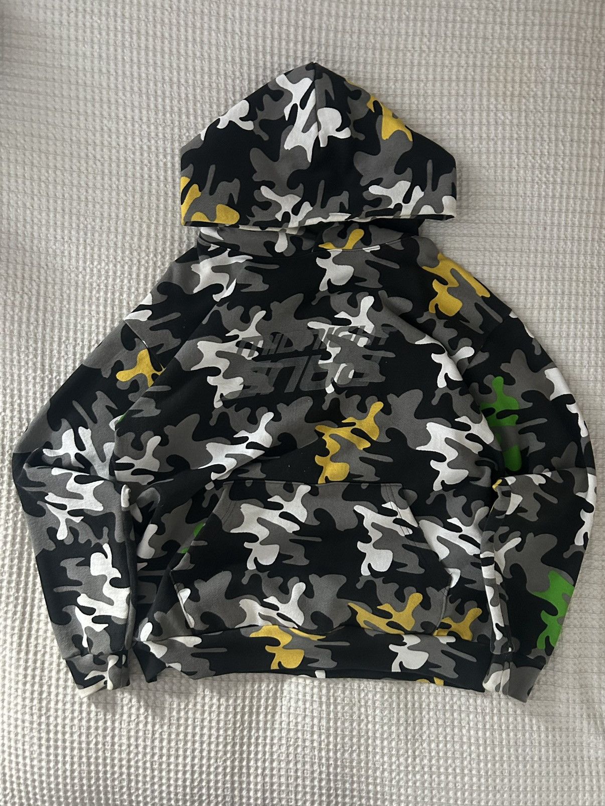 AWGE × Midnight Studios Midnight Rave AWGE Camo Hoodie ASAP Rocky Size US L / EU 52-54 / 3 - 1 Thumbnail