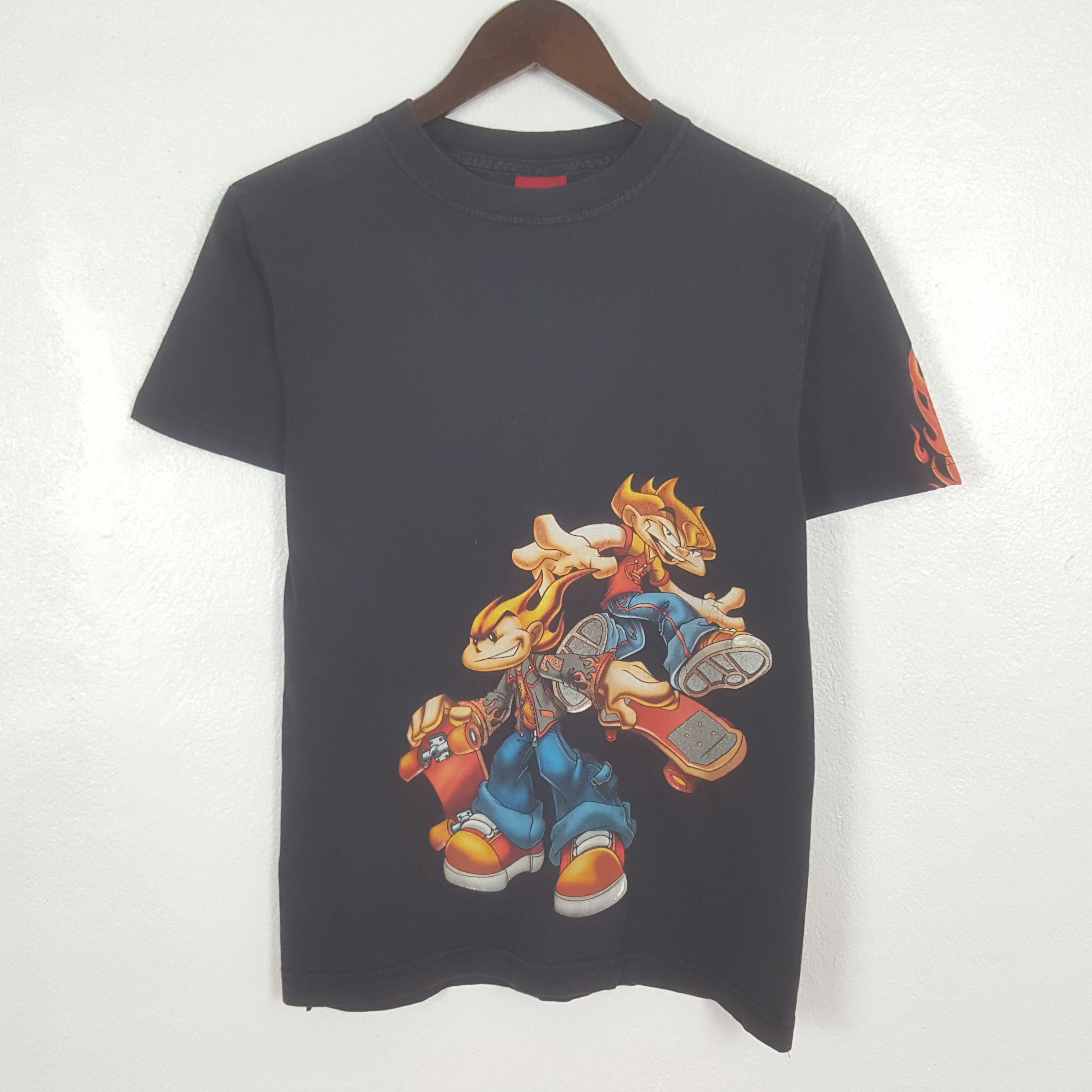 Other Vintage Flame head Skateboard Tshirt Size US S / EU 44-46 / 1 - 1 Thumbnail