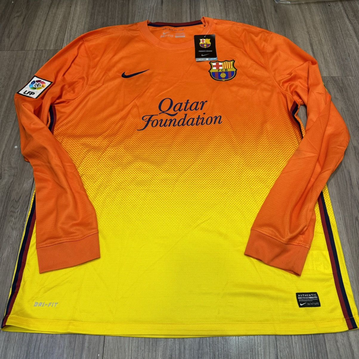 Nike Barcelona 12/13 longsleeves away shirt #2 Dani Alves (bnwt) Size US XL / EU 56 / 4 - 1 Thumbnail
