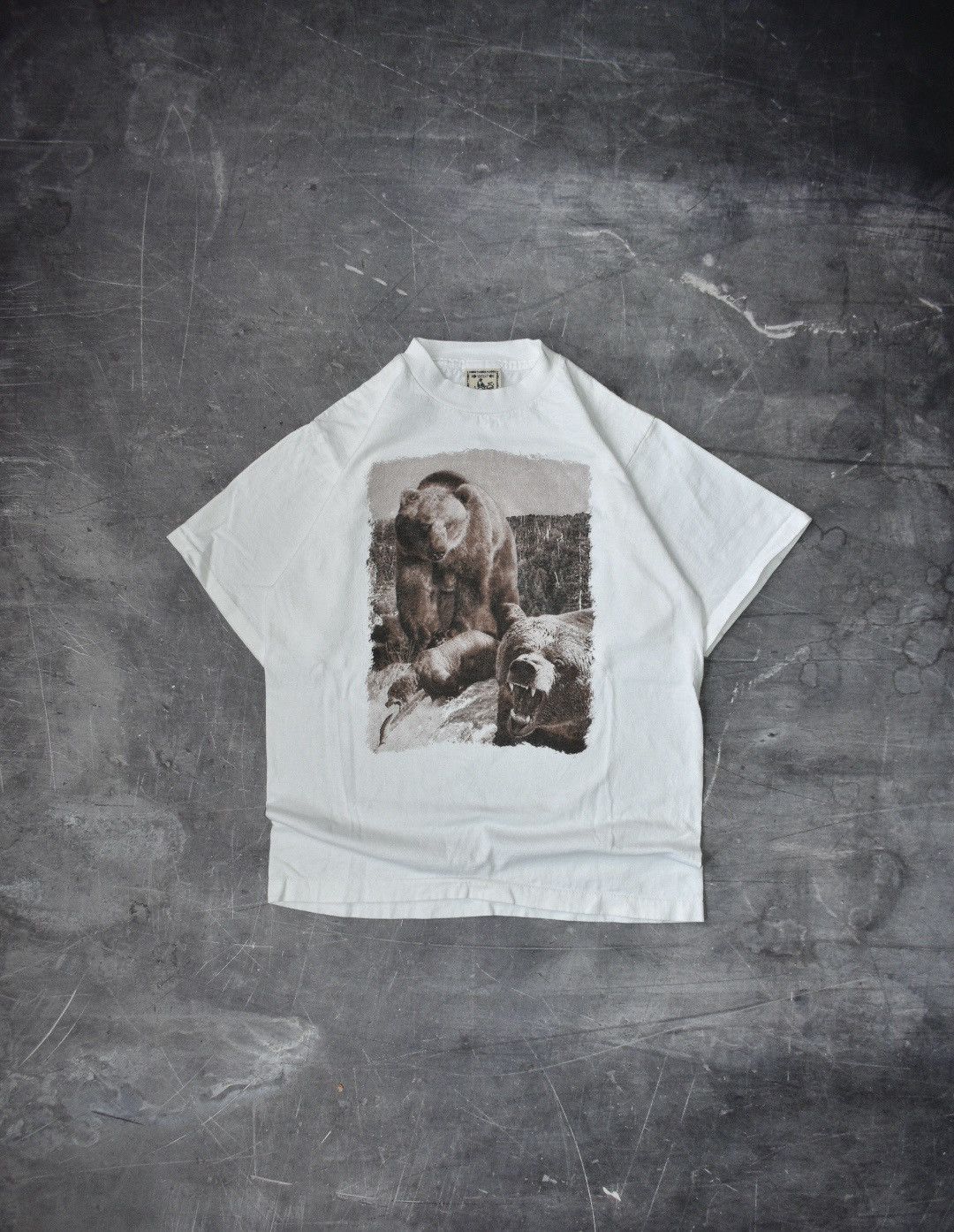 Vintage Vintage 90s Bear Alore T-Shirt (M) Size US M / EU 48-50 / 2 - 1 Thumbnail