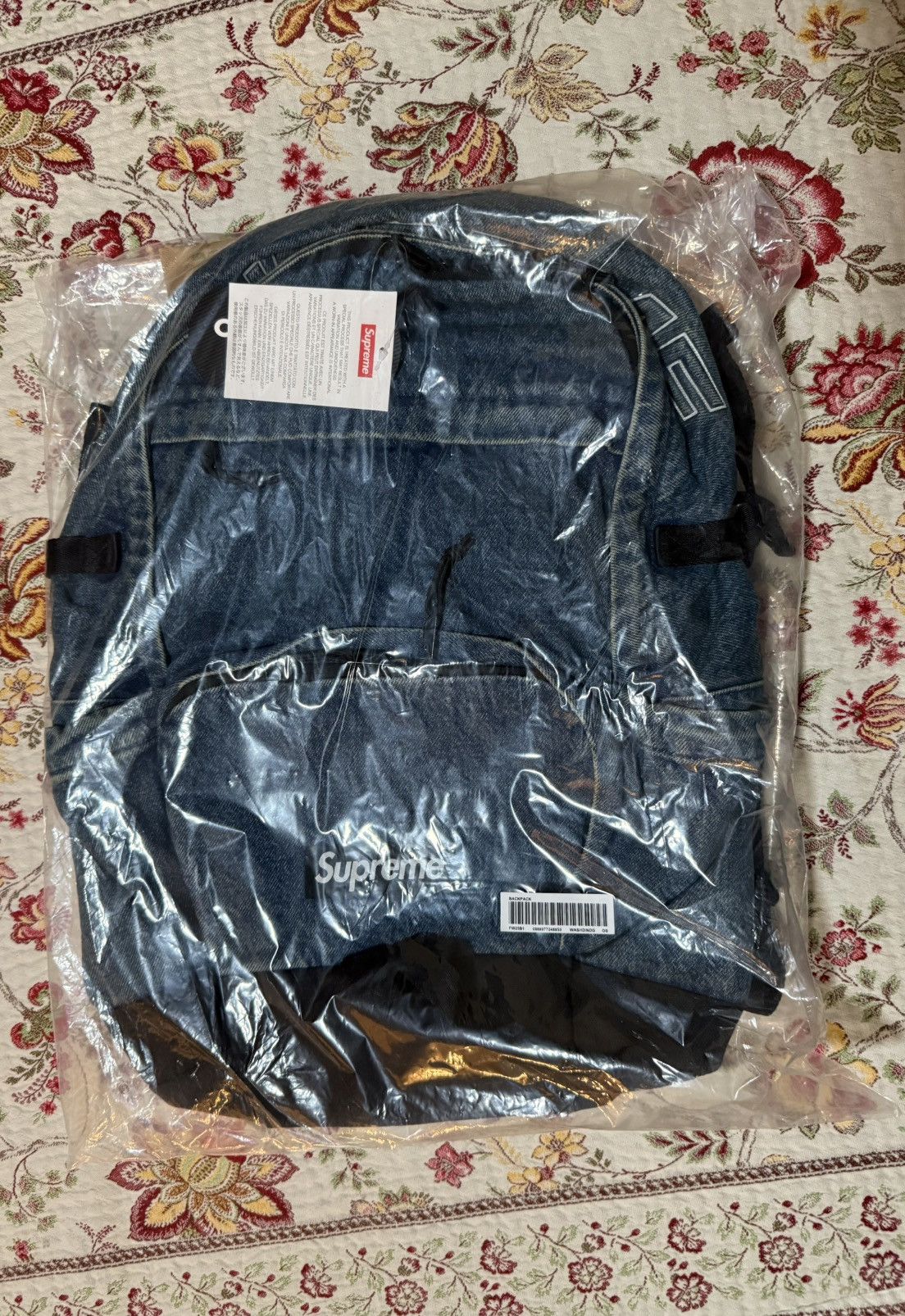 Supreme Supreme Denim Backpack Washed Indigo Reflective Logo SS25 Size ONE SIZE - 8 Thumbnail