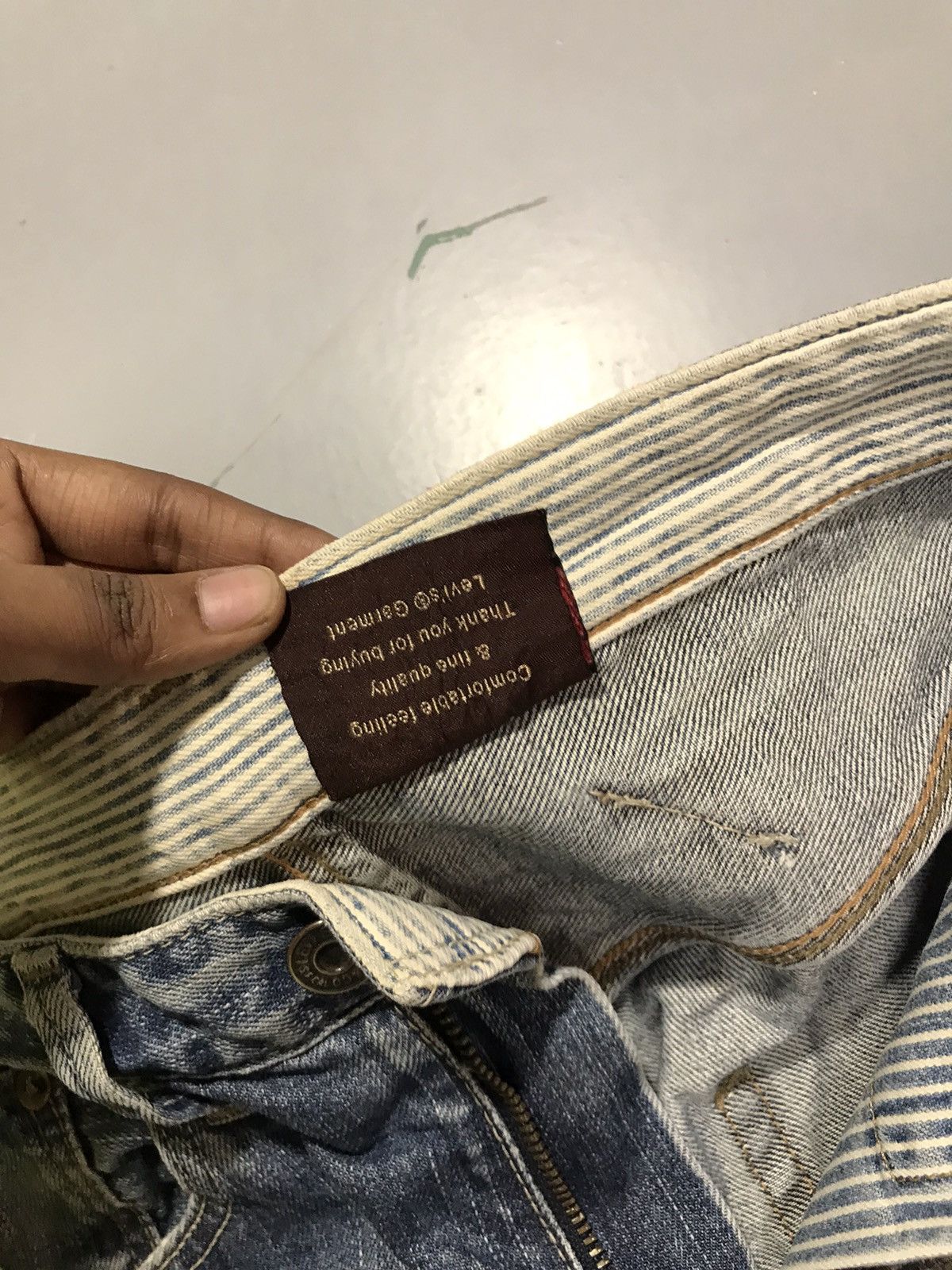 Levi's Vintage Levi’s 523 buckle belt damaged denim Size US 30 / EU 46 - 8 Thumbnail